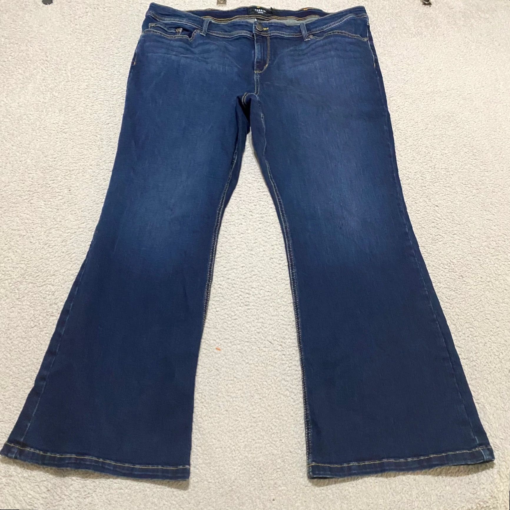 Torrid NWT Torrid Jeans 24 Plus Blue Denim Dark Wash High Rise Flared 5-Pocket Stretch Cotton Blend Spandex 29 in Inseam Womens Boys? Size 42" / US 20 - 2 Thumbnail
