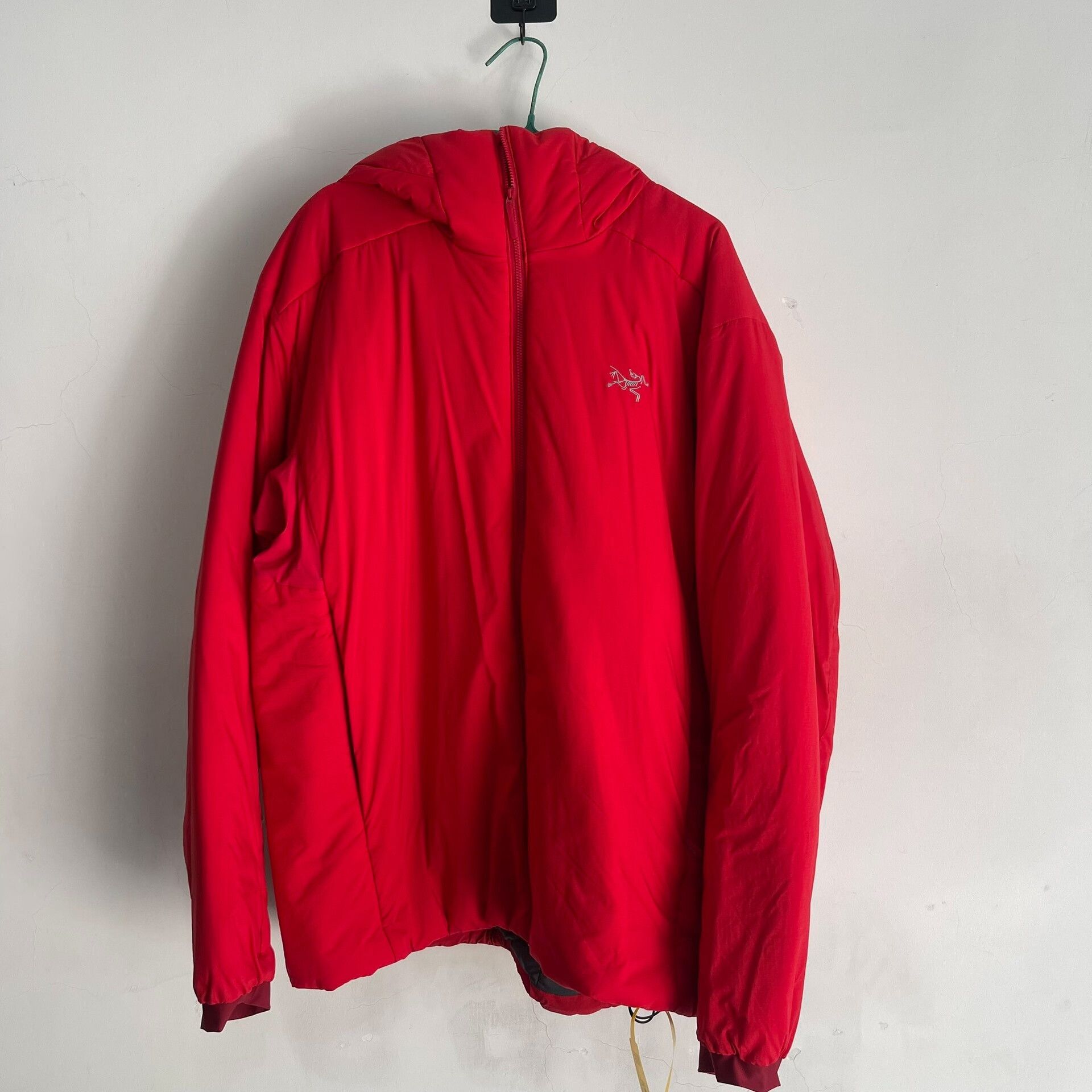 Arc'teryx Arcteryx Atom Heavyweight Hoody Red Size US XL / EU 56 / 4 - 1 Thumbnail