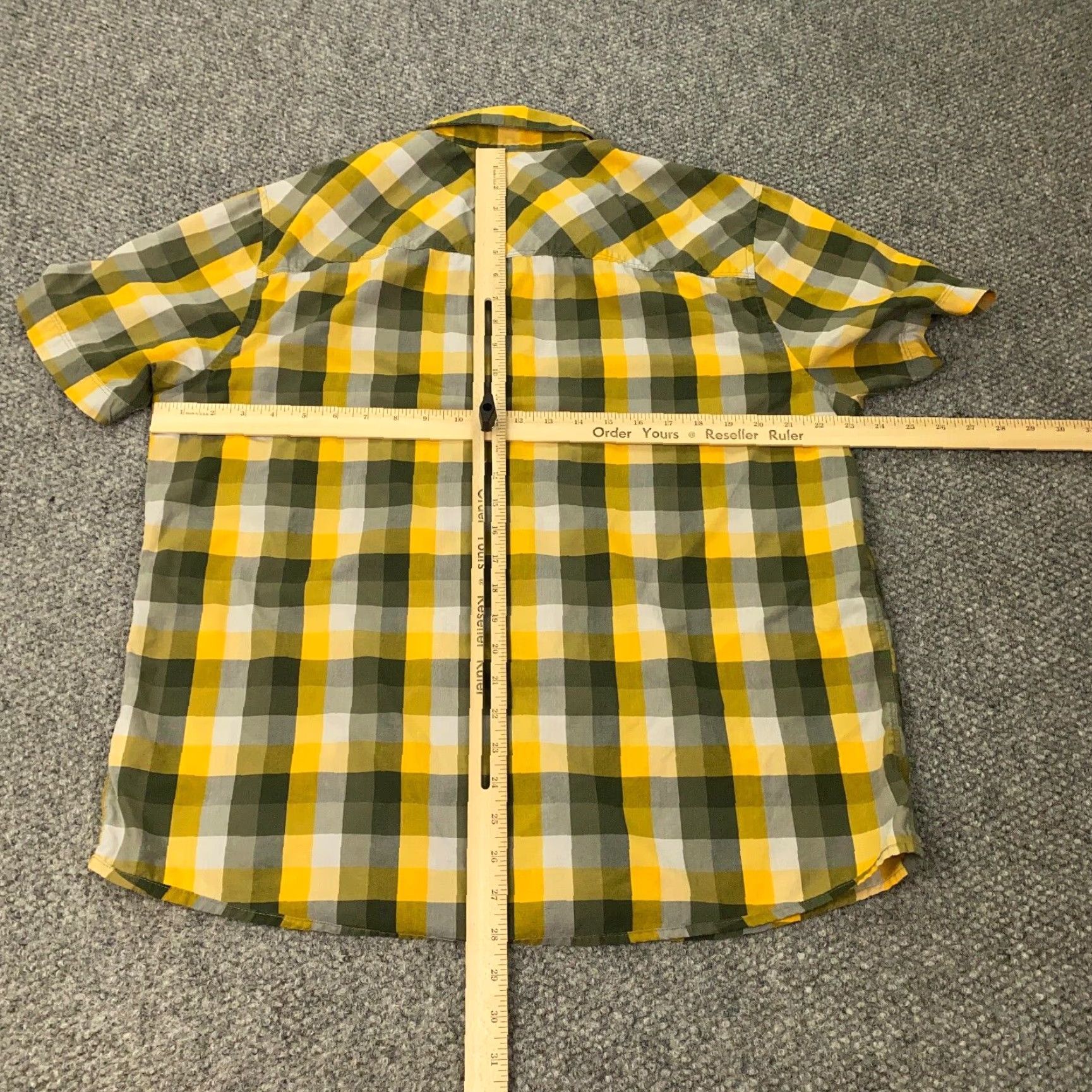 Mountain Hardwear VINTAGE Mountain Hardwear Shirt Mens L Plaid Button-Up Short Sleeve Yellow Cotton Polyester Casual Travel Workwear Distinctive Classic Outdoor Mens Size US L / EU 52-54 / 3 - 7 Thumbnail