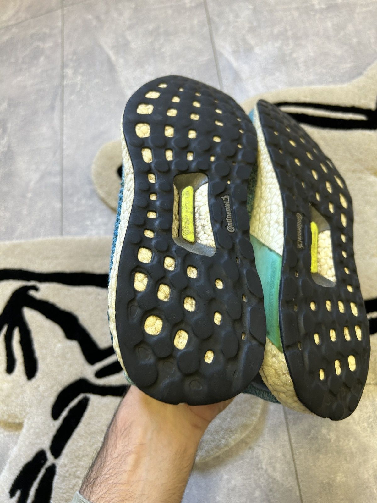 Adidas Women’s Adidas UltraBoost sneakers low top size 41 running Size US 9 / IT 39 - 14 Thumbnail