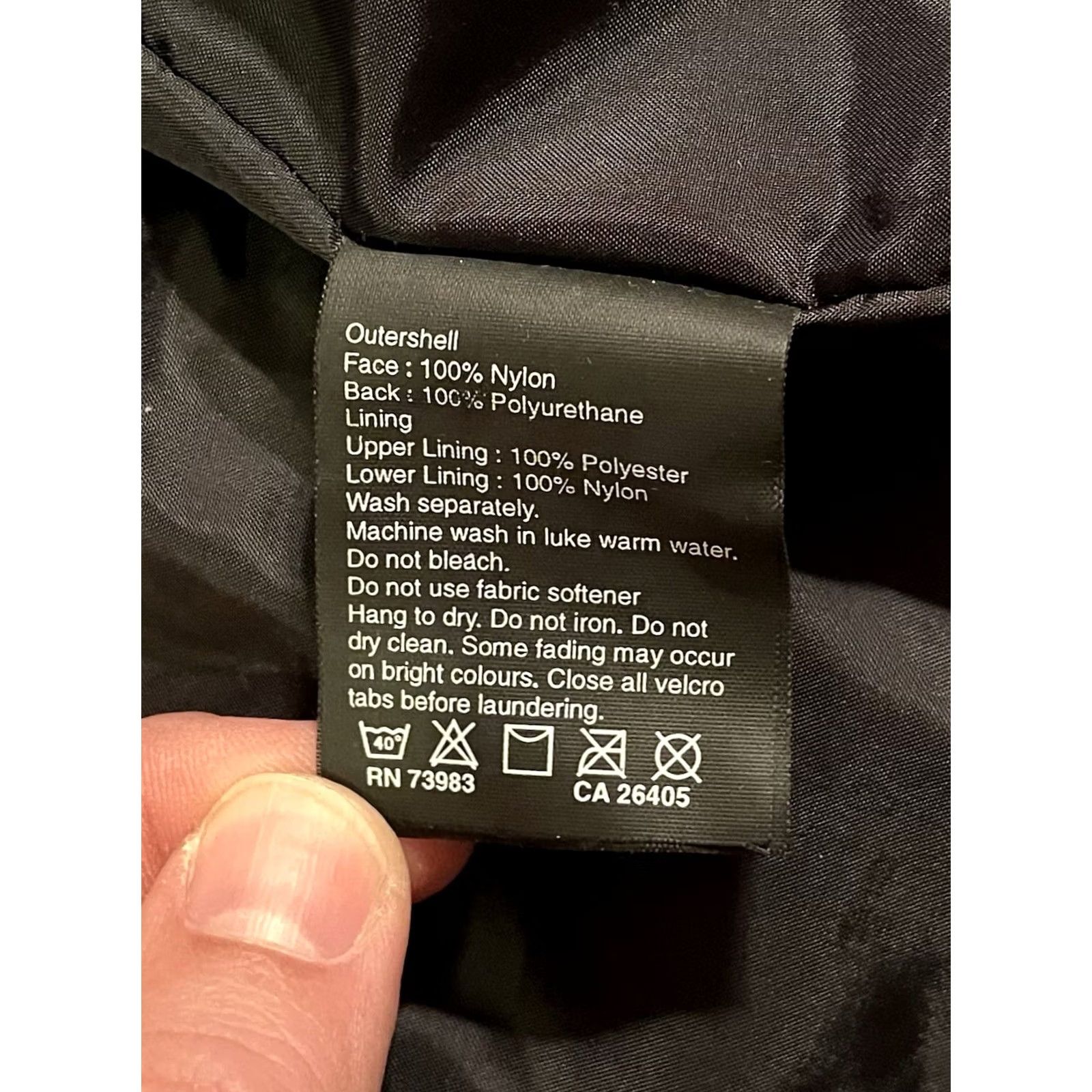 Helly Hansen Helly Hansen Hooded Packable Rain Jacket Men’s M Black Jacket Size US M / EU 48-50 / 2 - 7 Thumbnail