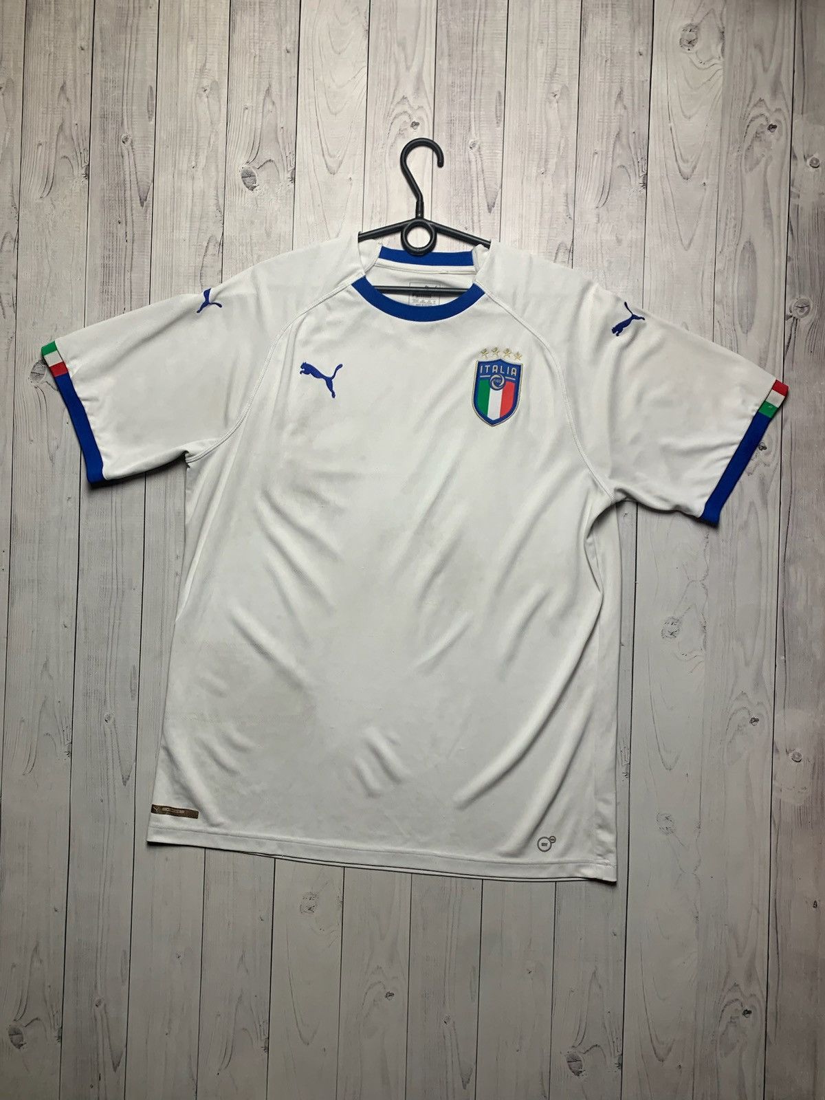Puma × Vintage Vintage puma Italy soccer jersey size XL italia Size US XL / EU 56 / 4 - 1 Thumbnail