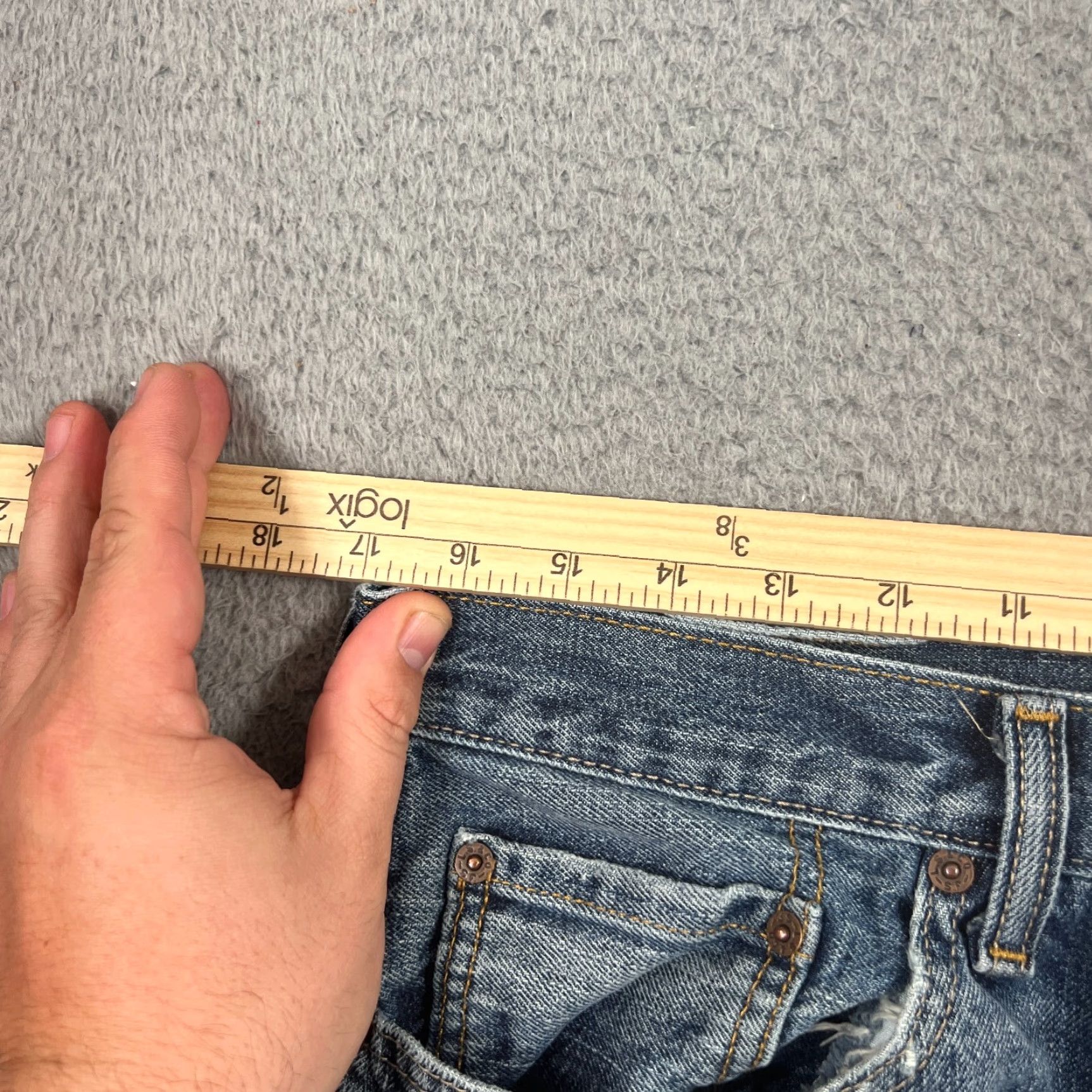 Levi's Levi's 559 Bermuda Shorts Size 34 Blue Denim Baggy Jorts Casual Outdoor Mens Size US 34 / EU 50 - 4 Thumbnail