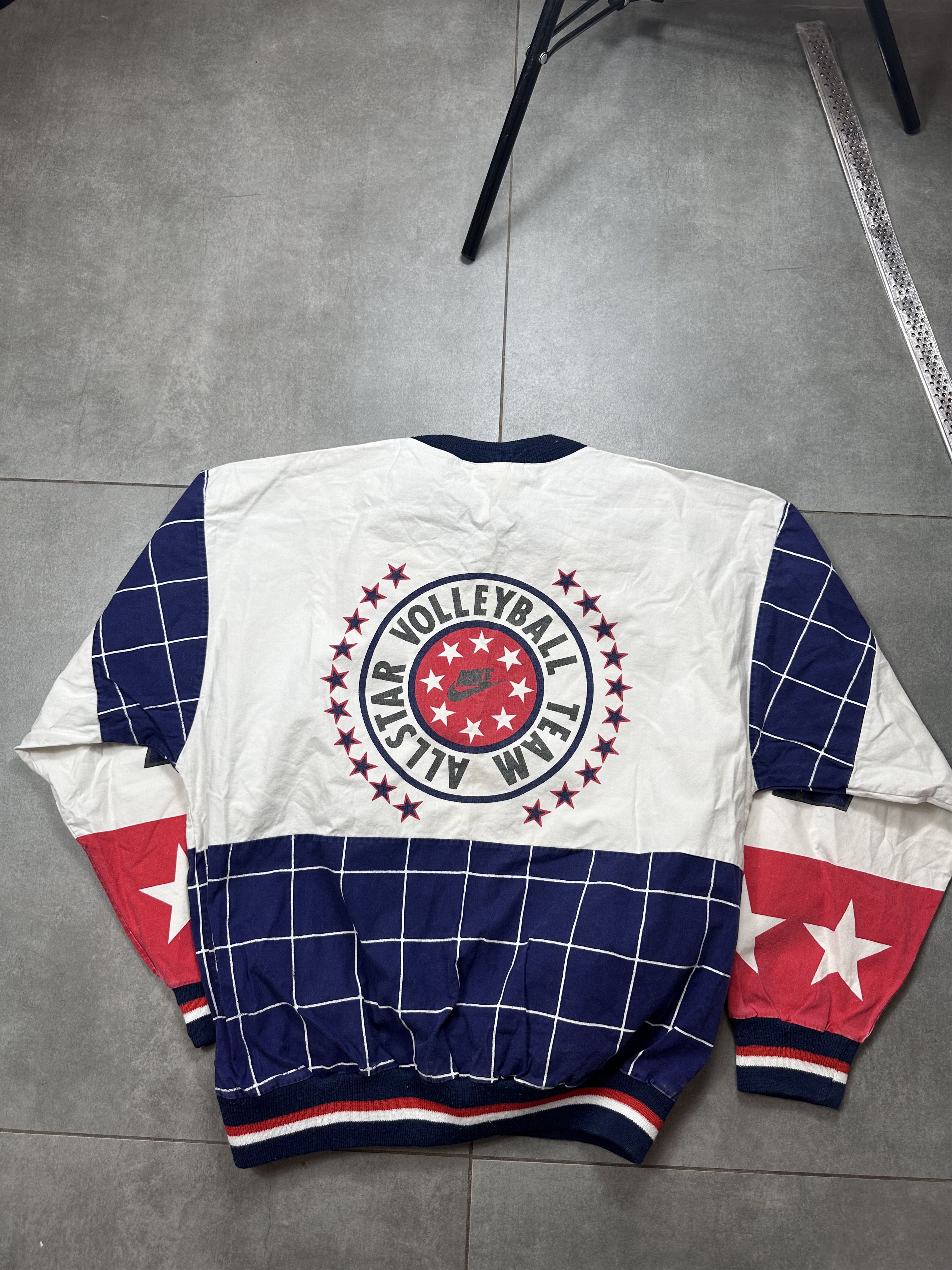 Nike Rare Vintage 70s Nike Volleyball Crewneck Sweatshirt Size US M / EU 48-50 / 2 - 10 Thumbnail