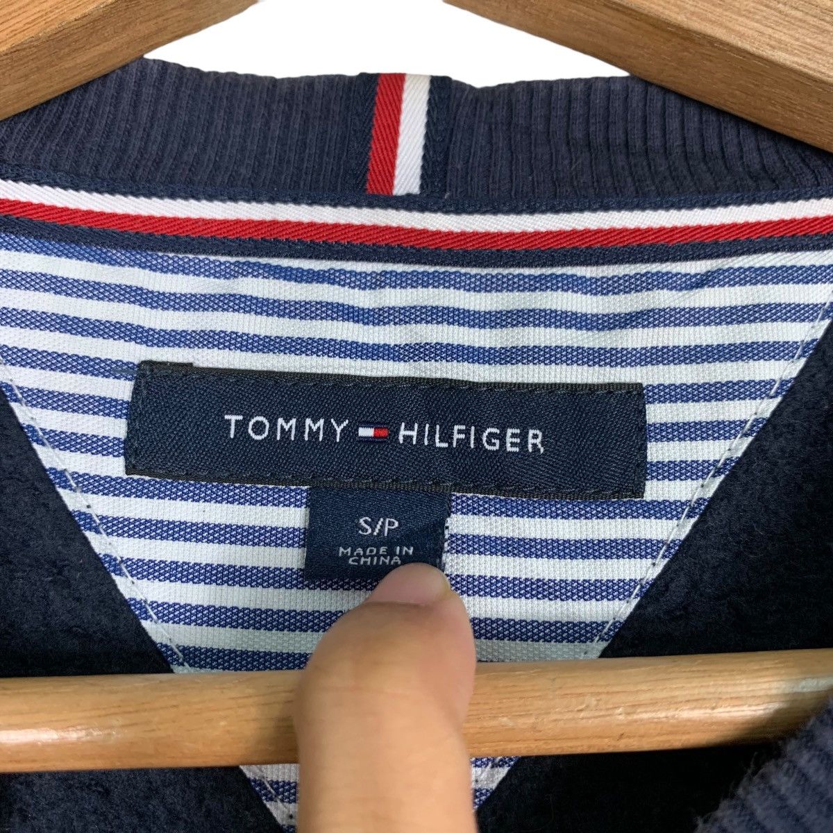 Tommy Hilfiger TOMMY HILFIGER Big Logo Sweatshirts #0694-C32 Size US S / EU 44-46 / 1 - 11 Thumbnail
