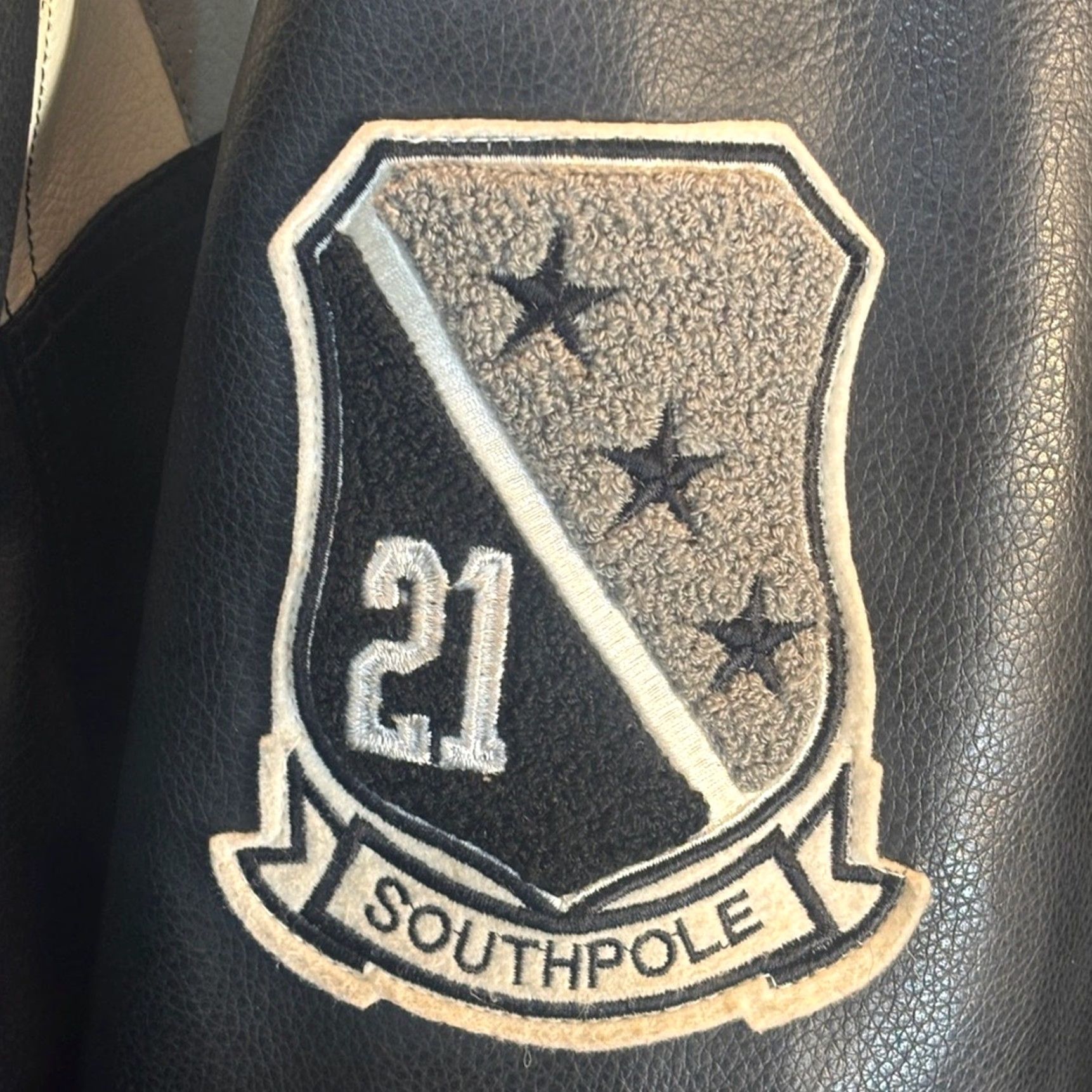 Southpole VINTAGE South Pole Authentic Collection Jacket Bomber Jacket Unisex Adults XL Black Leather-look PVC Urban 2000s Sportswear Mens Women? Size US XL / EU 56 / 4 - 5 Thumbnail