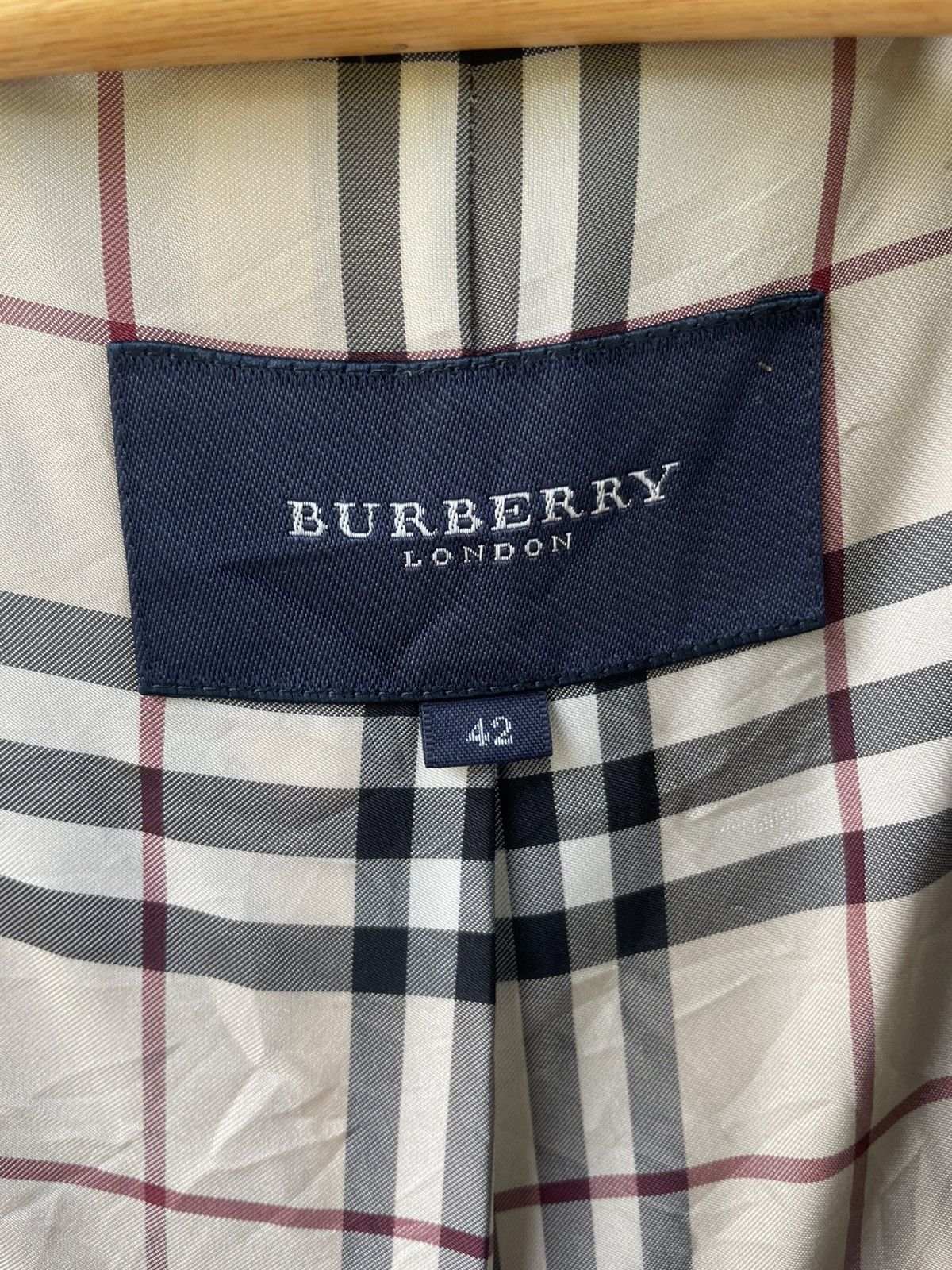 Burberry × Japanese Brand × Vintage Burberry Wool Blazer(WOMEN) Size S / US 4 / IT 40 - 6 Thumbnail