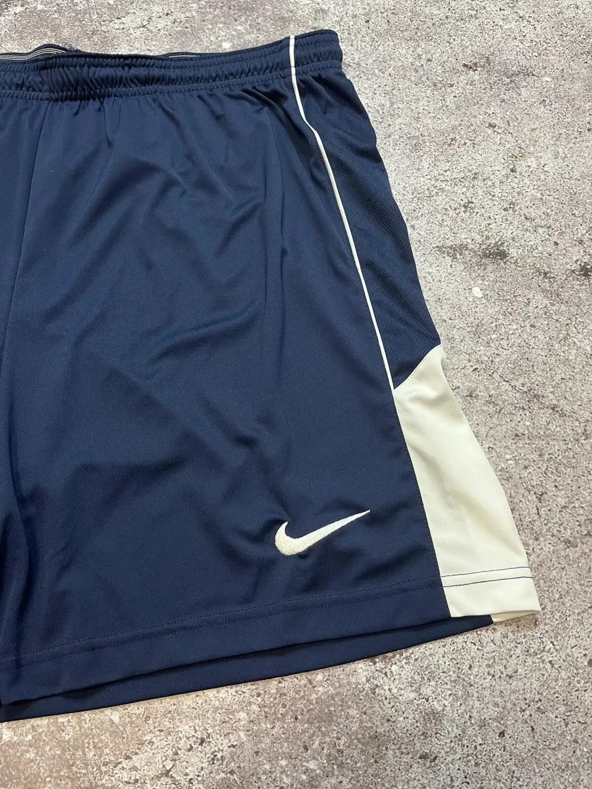 Nike NIKE VINTAGE BLUE DRI FIT SHORTS Size US 37 - 2 Thumbnail