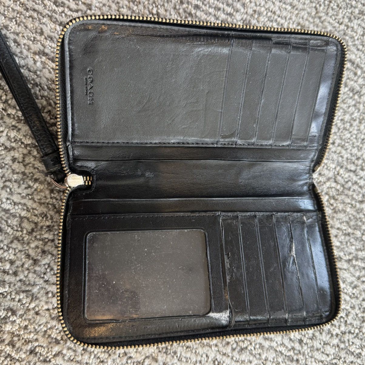 Coach Thrashed Vintage Coach New York zip-around wristlet wallet Size ONE SIZE - 4 Thumbnail