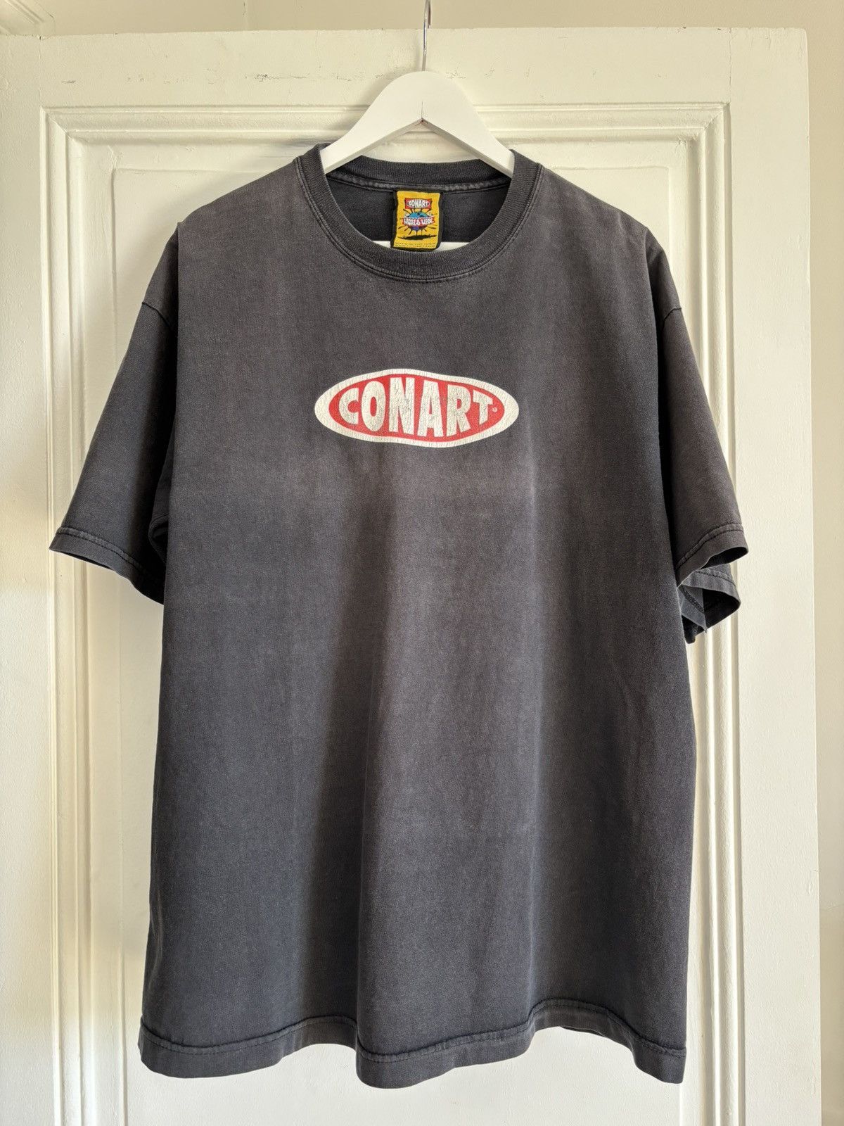 Vintage Conart 90’ T-shirt made in USA Size US XL / EU 56 / 4 - 2 Thumbnail