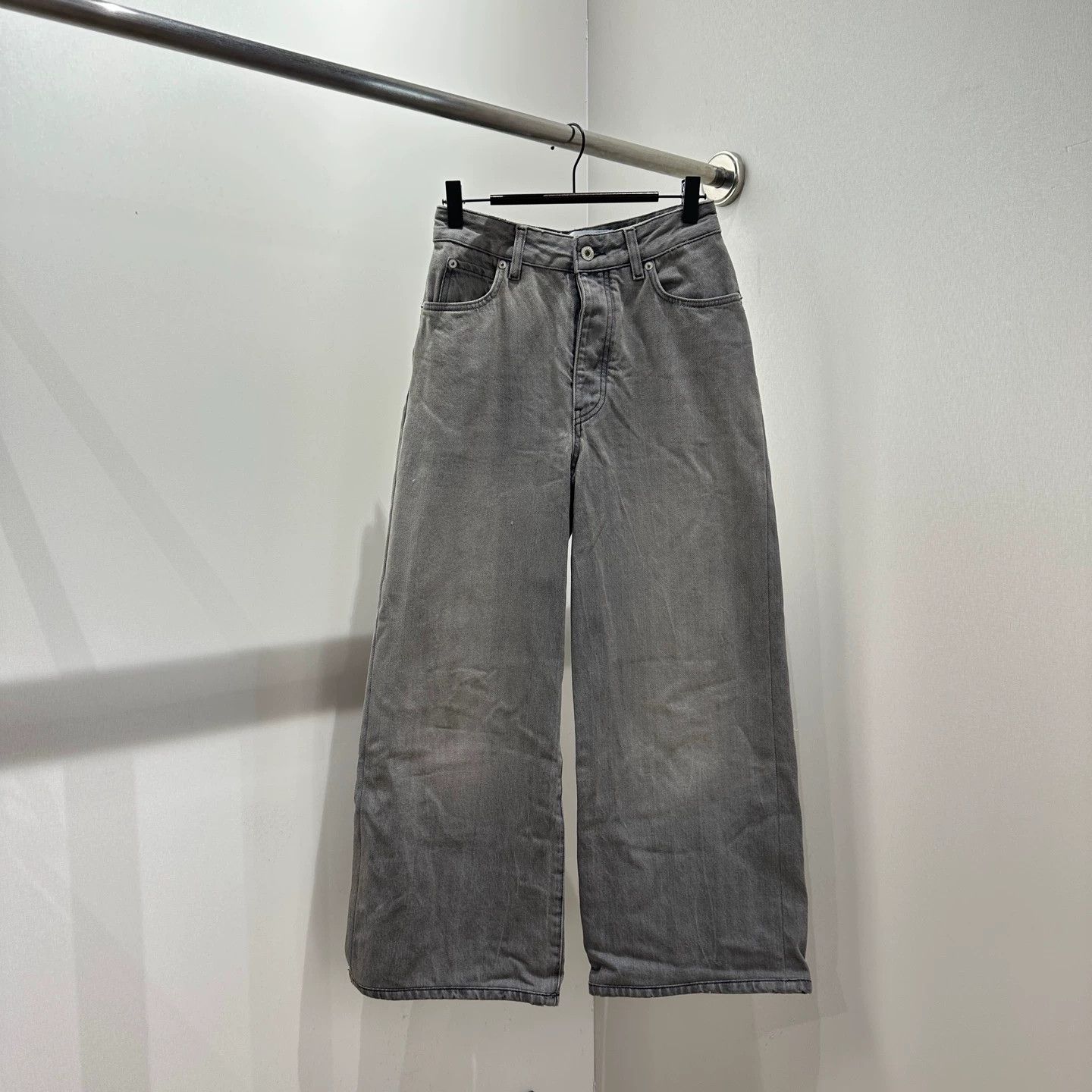 Loewe Loewe mar230 washed denim 34 logo leather patch Size 24" / US 00 / IT 34 - 2 Thumbnail