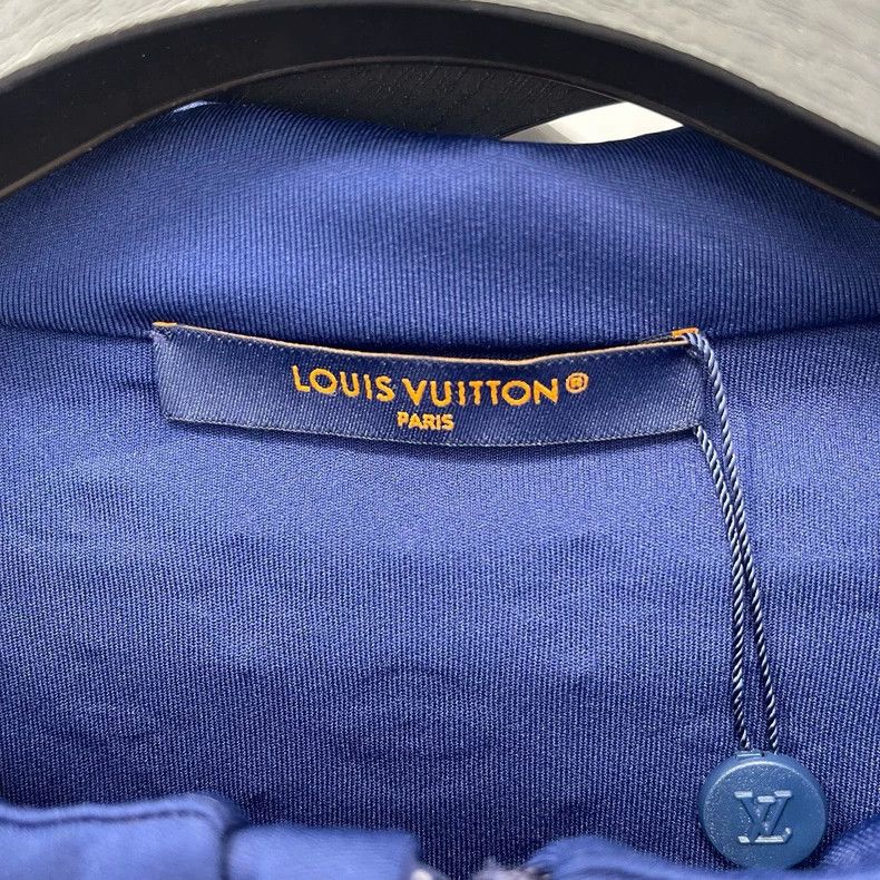 Louis Vuitton Louis Vuitton Thermal logo full-print hooded zipper jacket Size US L / EU 52-54 / 3 - 5 Thumbnail