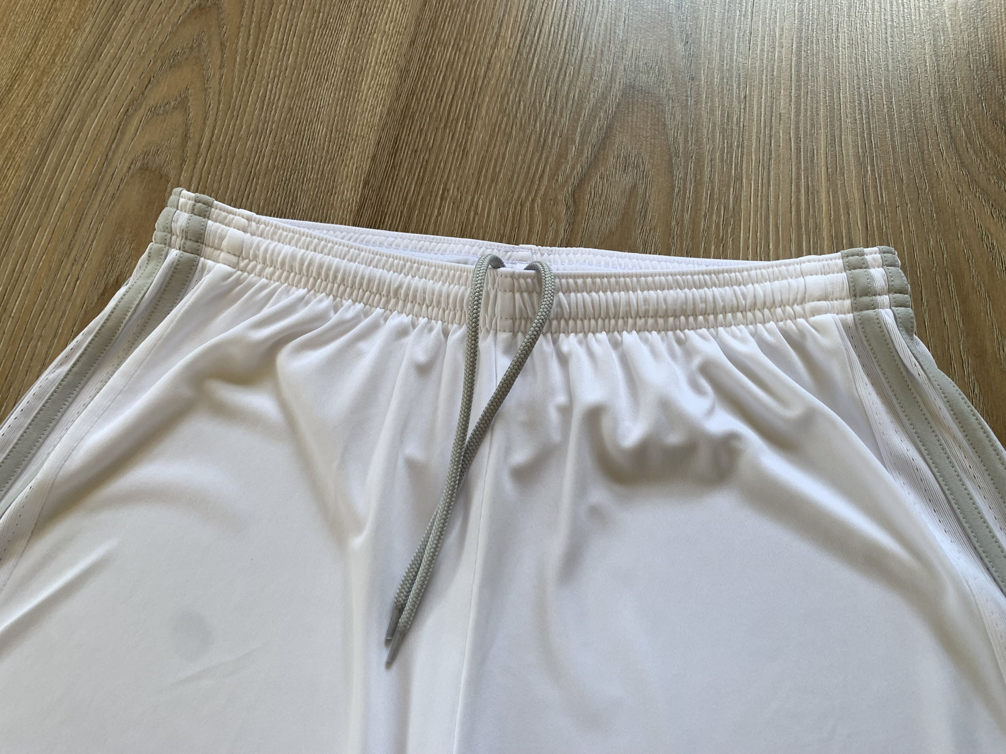 Adidas Adidas Manchester United Soccer Shorts 2017 Size US 30 / EU 46 - 4 Thumbnail