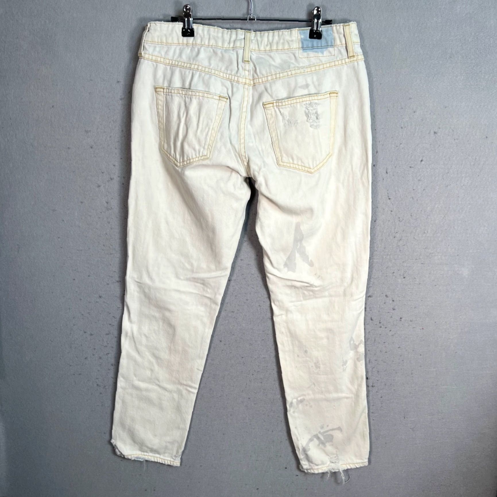 AMO VINTAGE Amo Jeans Women White Distressed Straight-Leg Moon Destroy 26 Denim Cotton Blend Mid Rise 28.5 In Inseam 30 Waist Mens Womens Girls Size 26" / US 2 / IT 38 - 2 Thumbnail