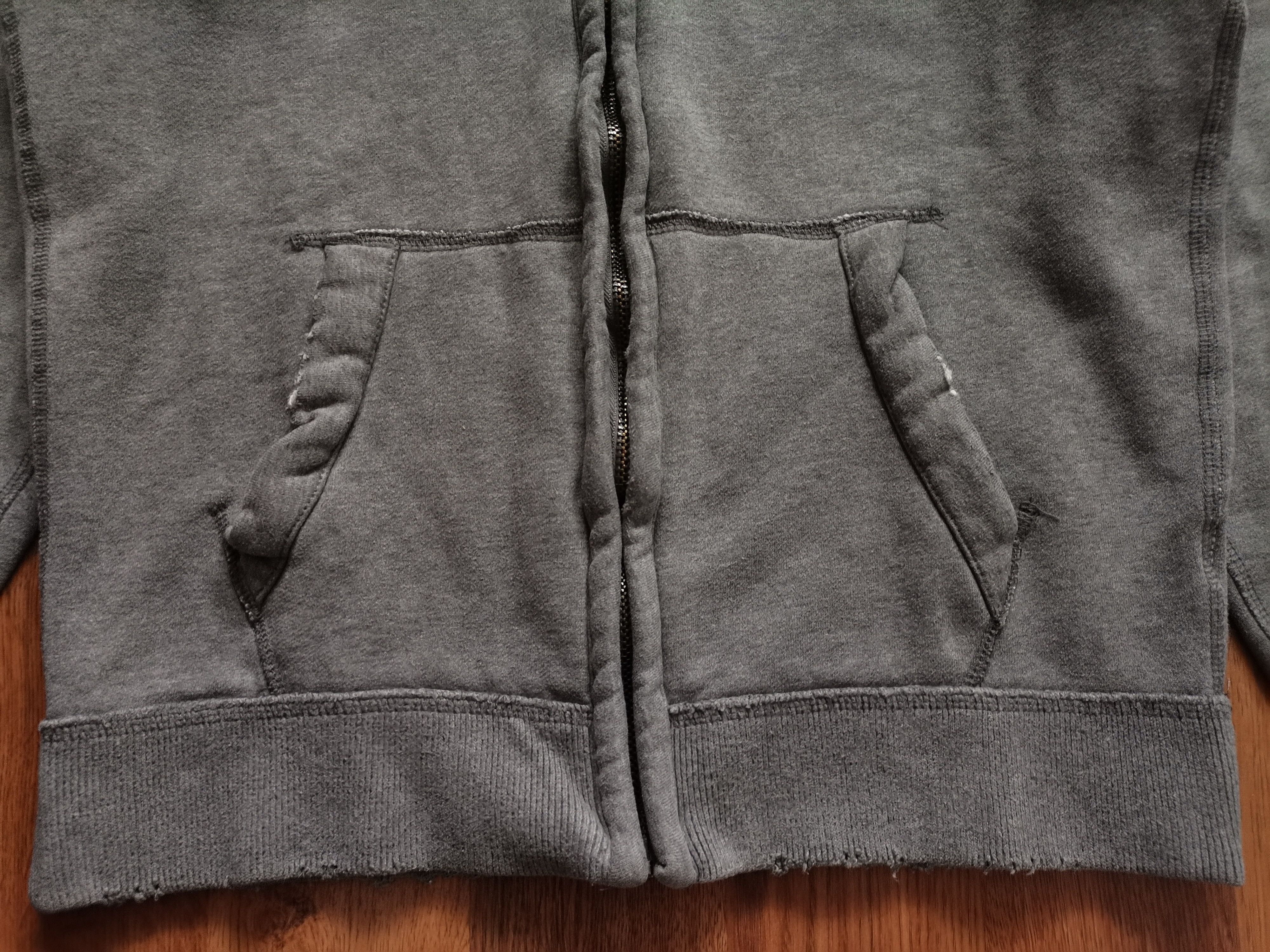 Abercrombie & Fitch Abercrombie & Fitch Distressed Zip Up Hoodie Size US S / EU 44-46 / 1 - 3 Thumbnail