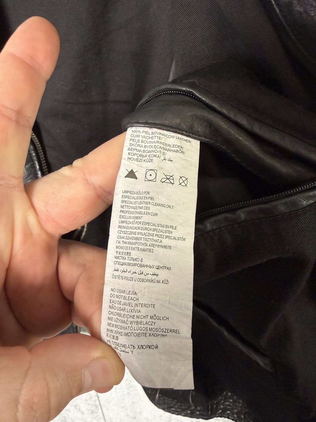 Wilsons Leather Vintage Wilsons Leather Black Biker Jacket Embroidered Flame Size US S / EU 44-46 / 1 - 25 Thumbnail