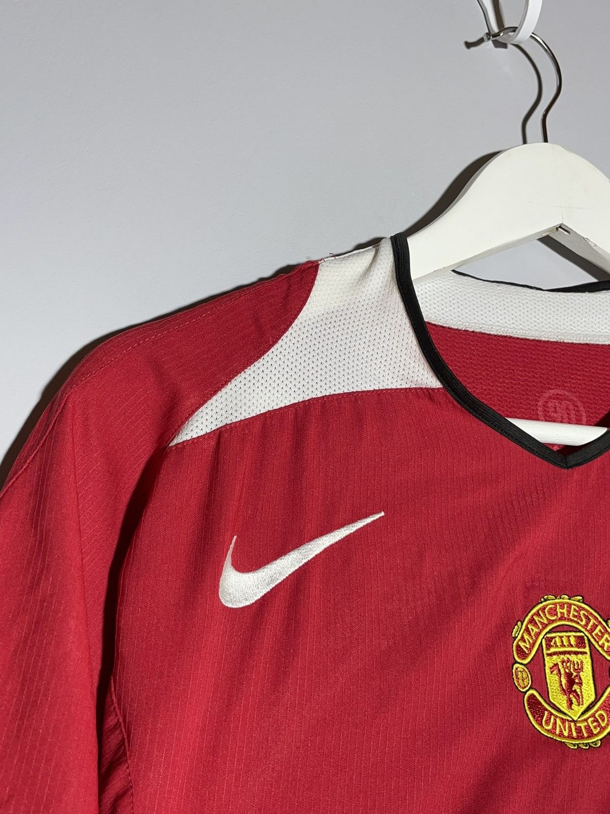Nike × Vintage Manchester United Nike Vintage 2004/05 Home Football Shirt Size US M / EU 48-50 / 2 - 5 Thumbnail