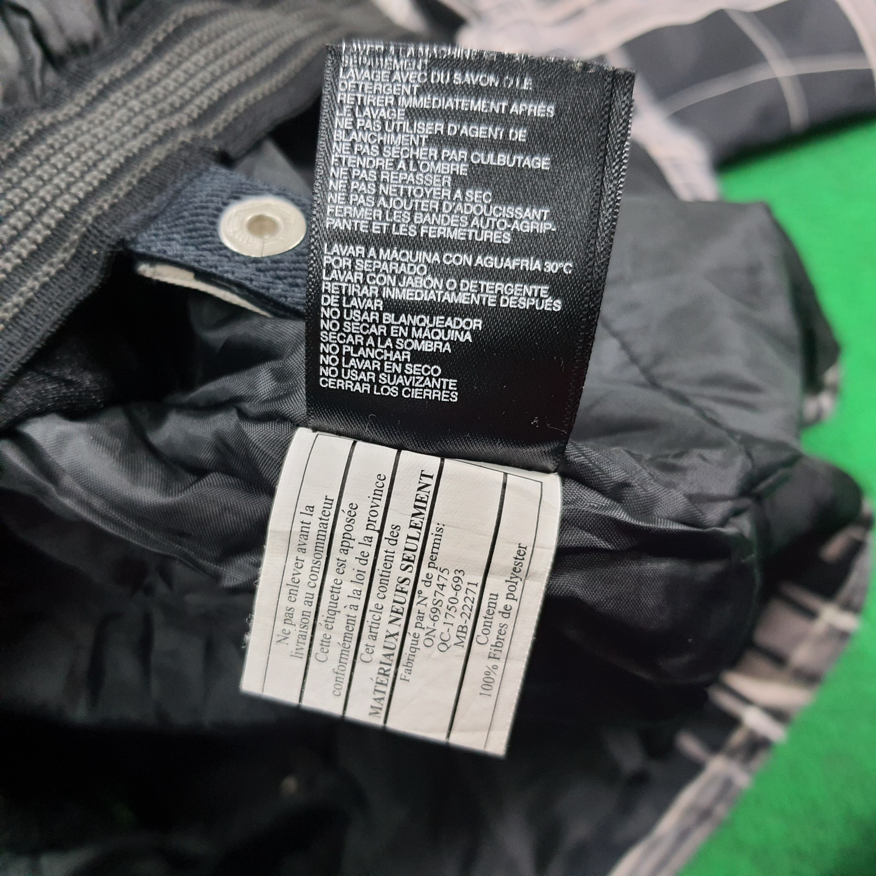 Quiksilver Vintage Quiksilver Snowboard Winter Technical Jacket C279N18 Size US L / EU 52-54 / 3 - 16 Thumbnail