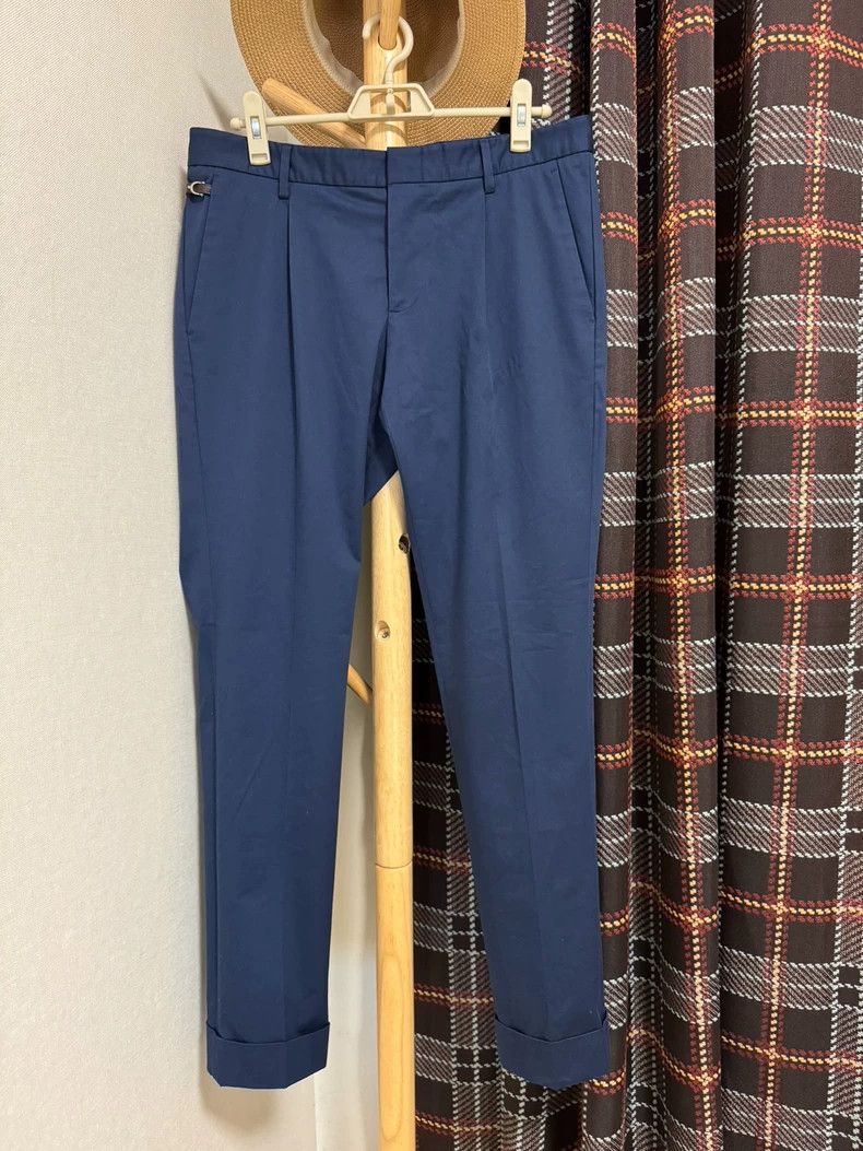 Gucci Gucci Men's Casual Pants Size 48 Size US 34 / EU 50 - 1 Thumbnail