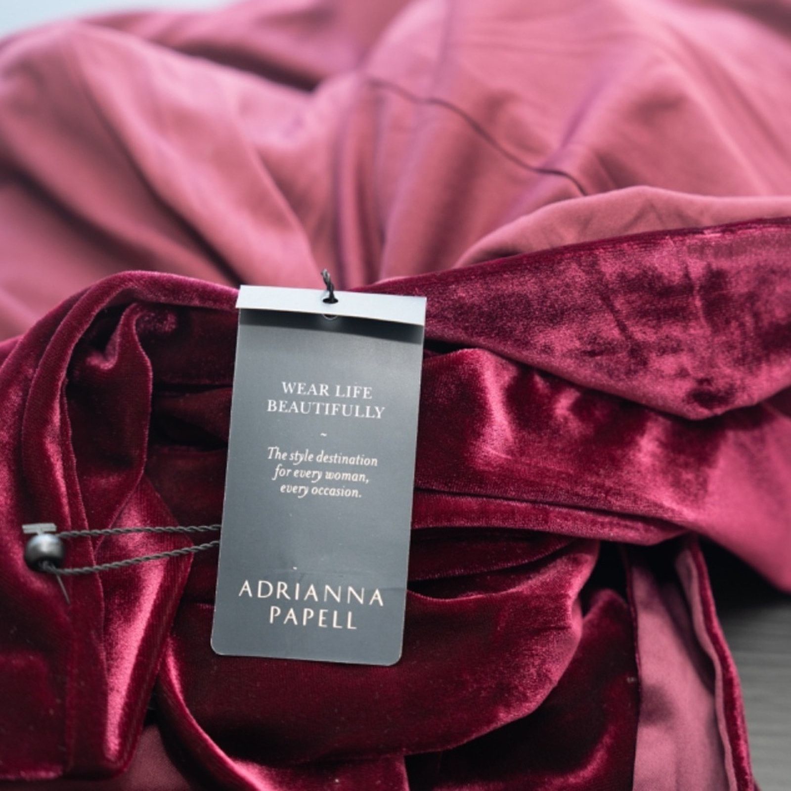 Adrianna Papell Adrianna Pappel. Velvet Satin Lapel Tuxedo Jacket. Size L / US 10 / IT 46 - 5 Thumbnail