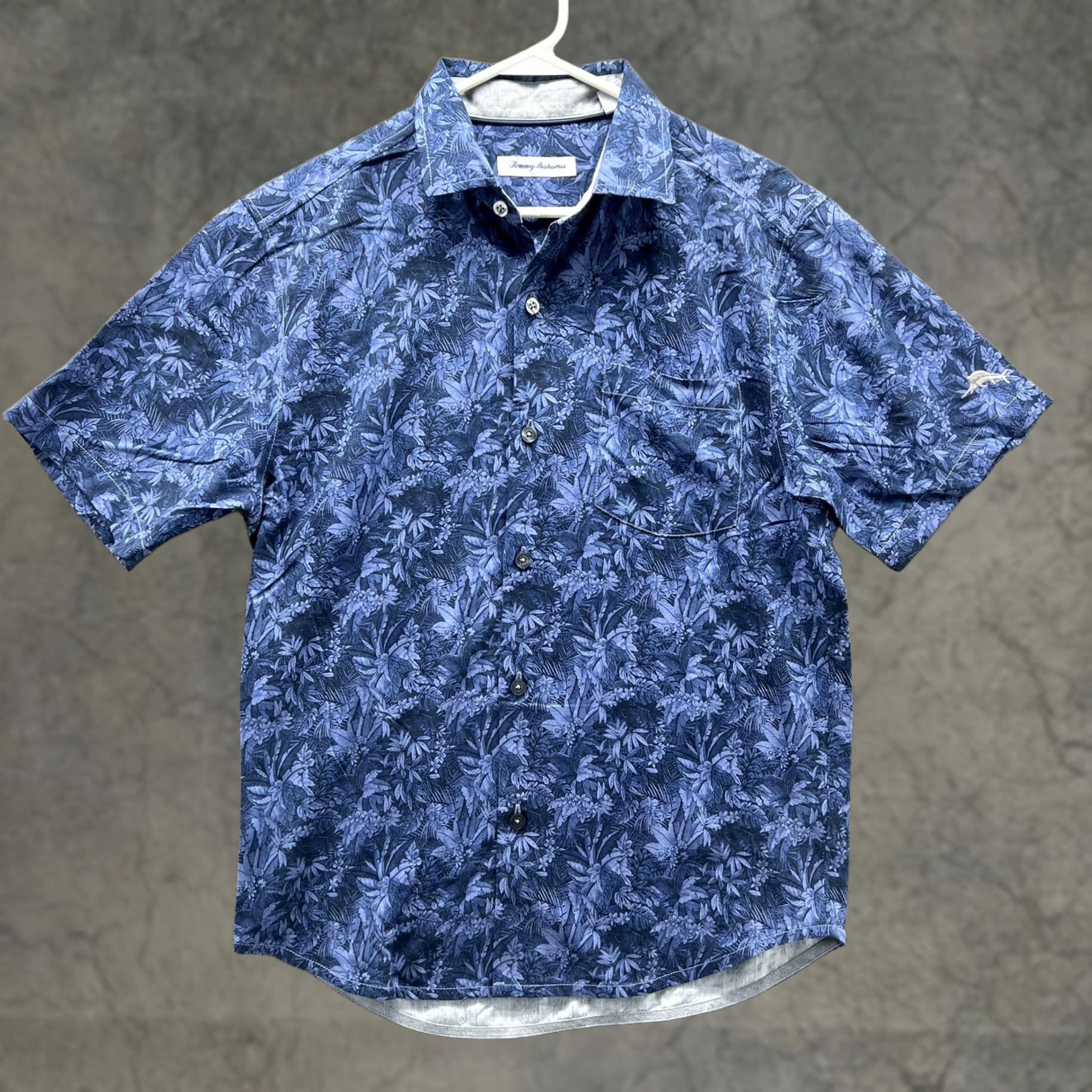 Tommy Bahama Tommy Bahama Shirt Mens Small Blue Floral Hawaiian Short Sleeve Button Front Size US S / EU 44-46 / 1 - 1 Thumbnail