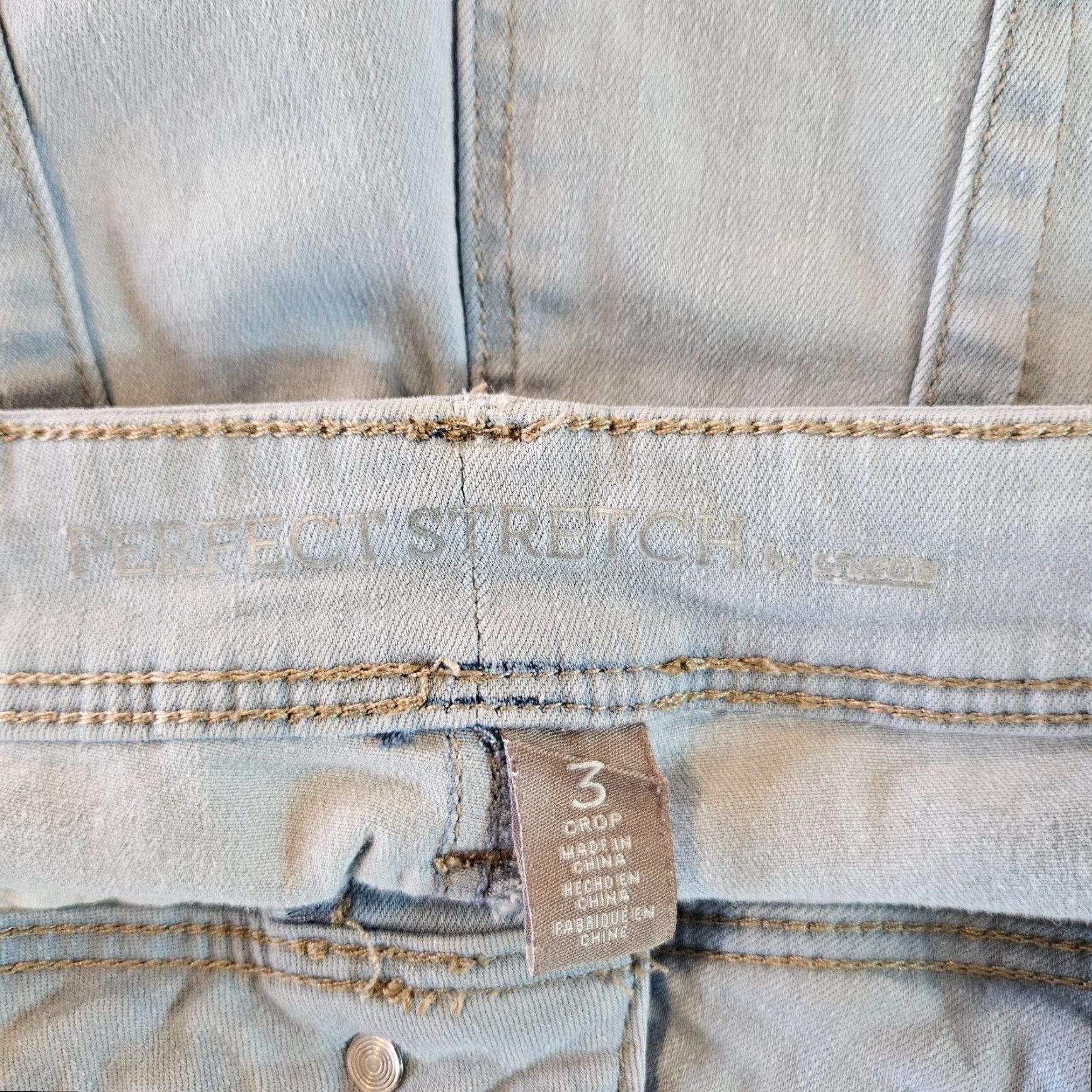 Vintage Chicos Womens Perfect Stretch Crop Jeans Sz 16 Blue Light Wash High Rise Size 38" / US 16 / IT 52 - 7 Thumbnail