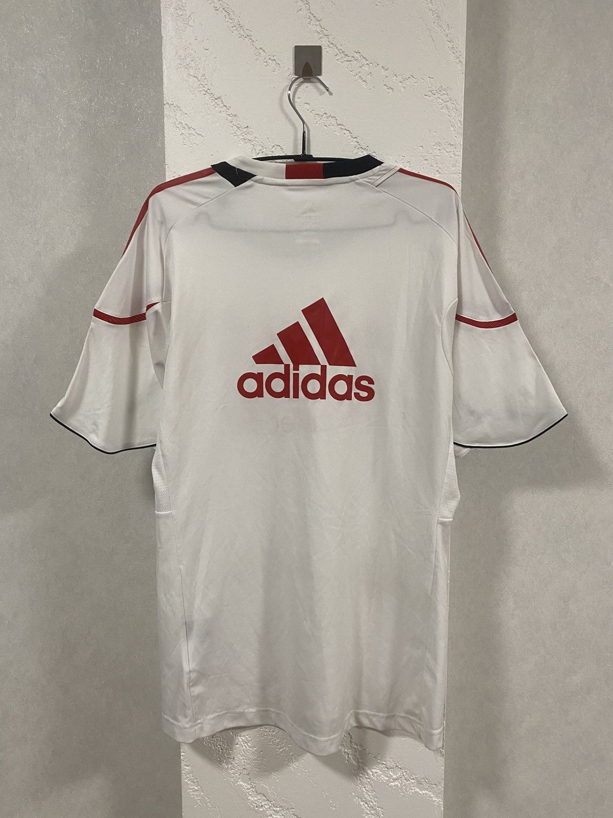 Adidas × Vintage Adidas Liverpool 2010 2011 Training Soccer Jersey Blokecore Size US XL / EU 56 / 4 - 9 Thumbnail