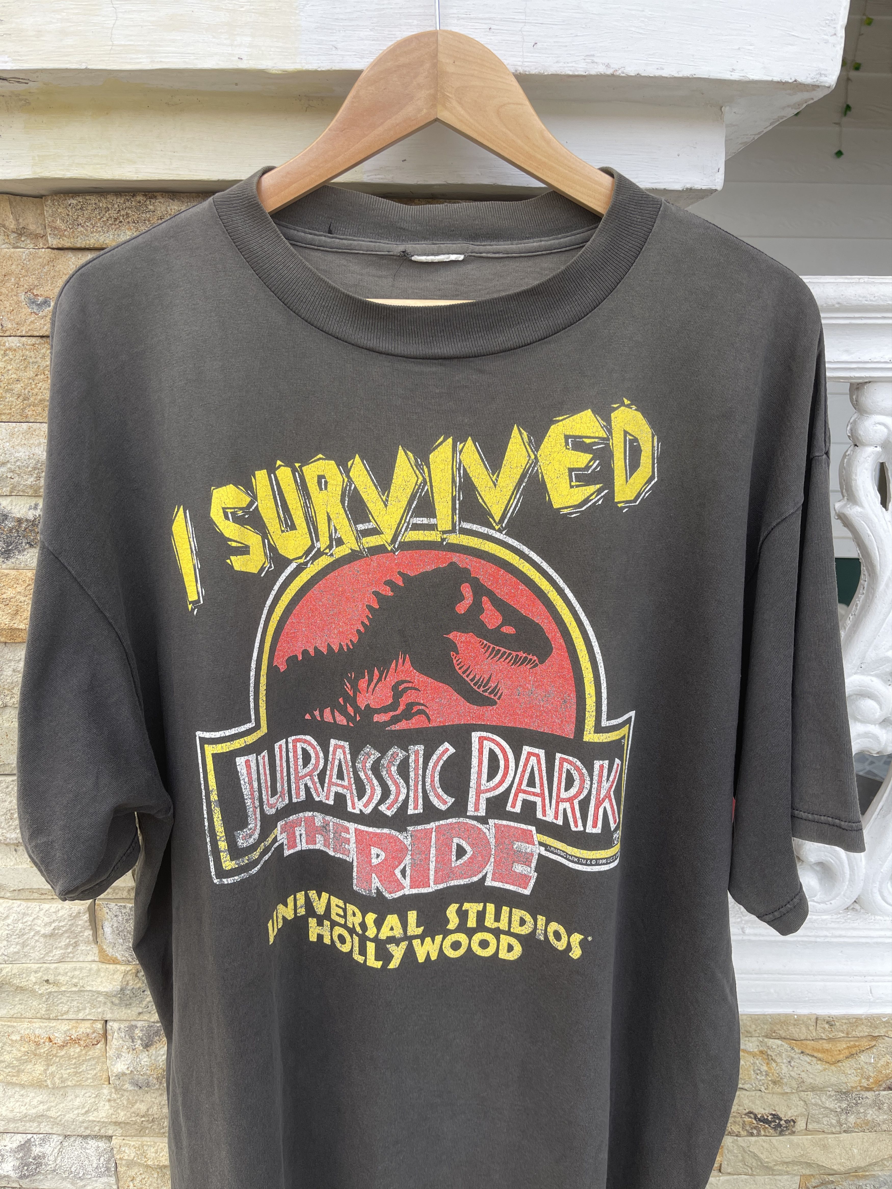 Universal Studios Rare🔥Faded🔥Vtg 90s Jurassic Park Universal Studio Tee Size US XXL / EU 58 / 5 - 2 Thumbnail