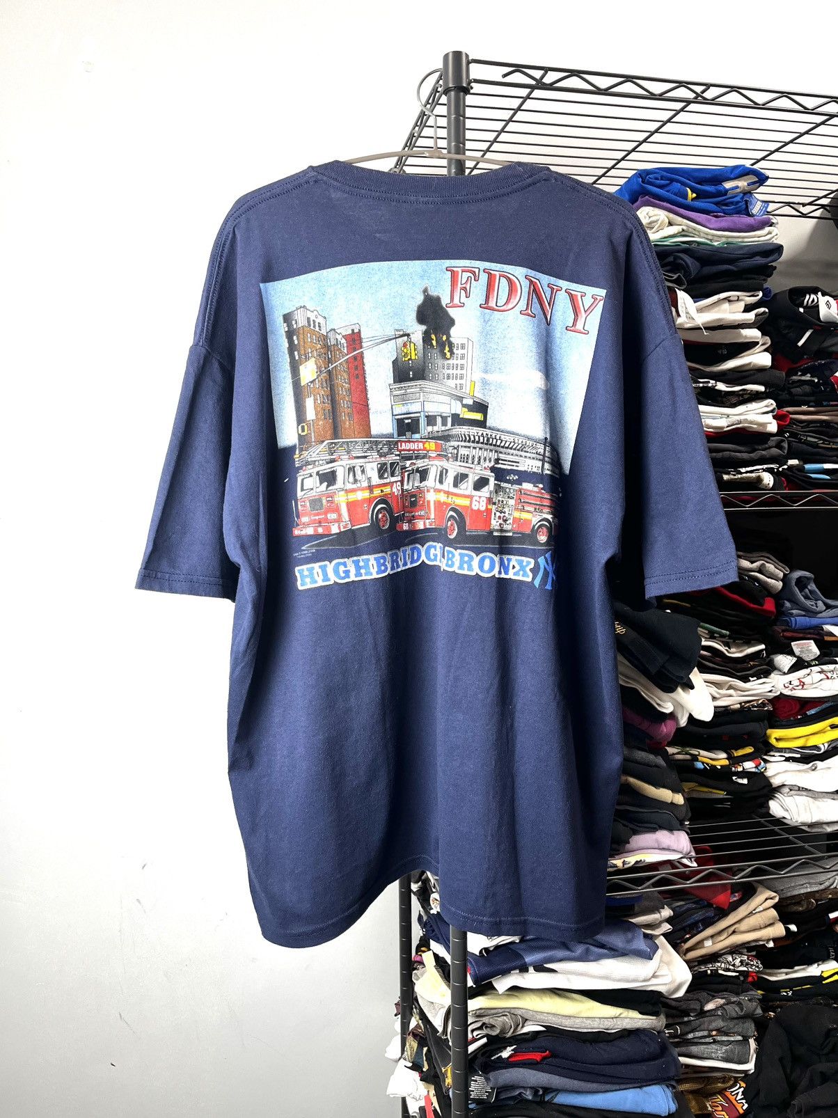 Vintage Vintage FDNY Highbridge Bronx Firefighter T Shirt Size US XL / EU 56 / 4 - 1 Thumbnail