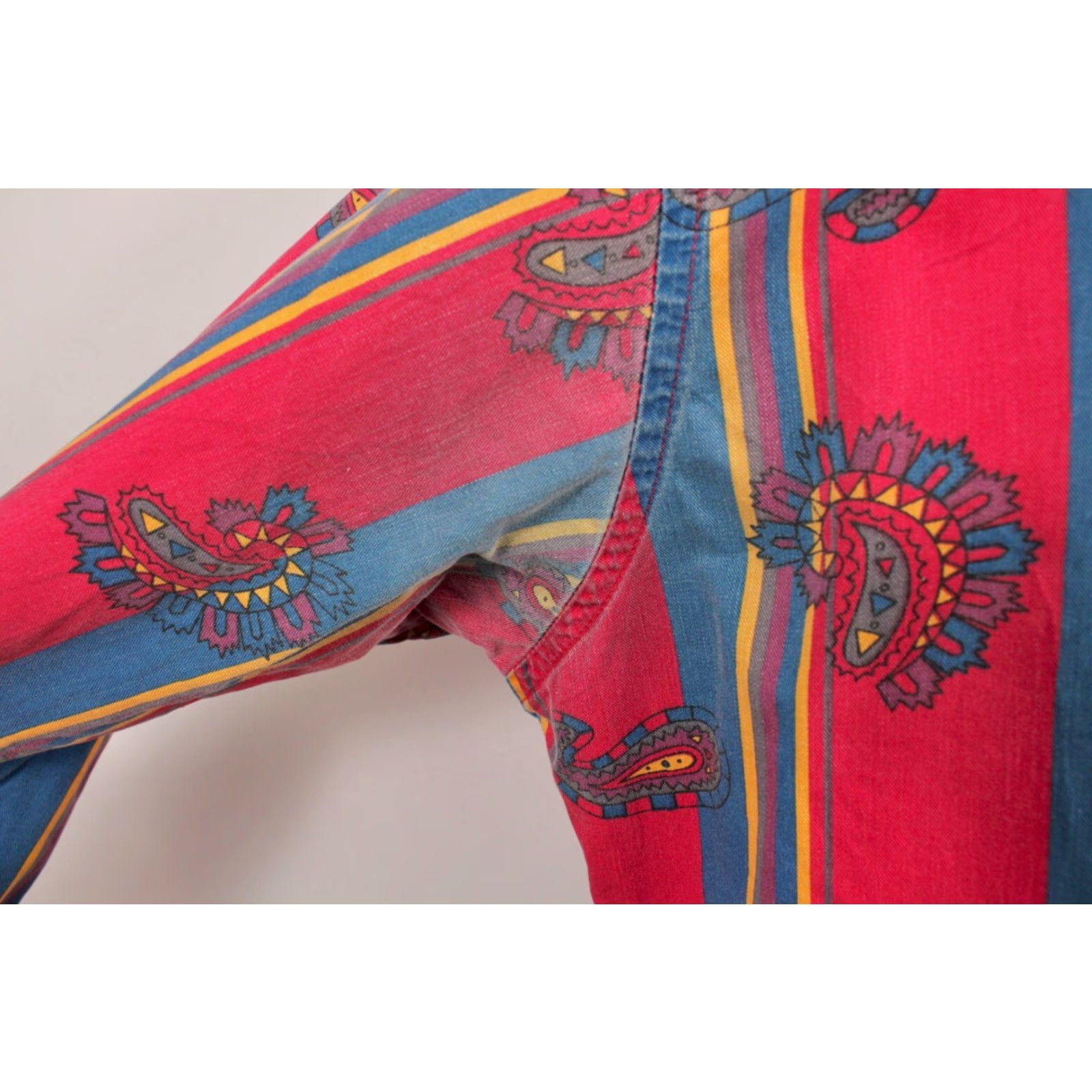 Wrangler VINTAGE Wrangler Western Shirt Mens 33 Red Blue Paisley 90s Shirt Wrangler 1990s"" Size US XS / EU 42 / 0 - 8 Thumbnail