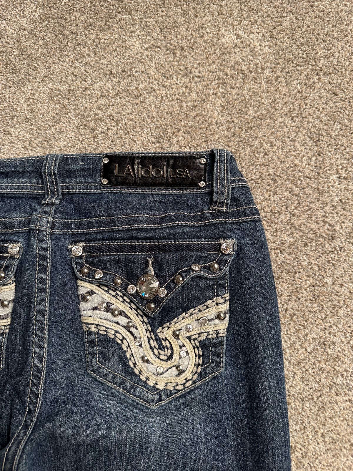 Other LA IDOL “CRYSTAL BUTTON FLAP” BOOTCUT DENIM Size US 28 / EU 44 - 3 Thumbnail