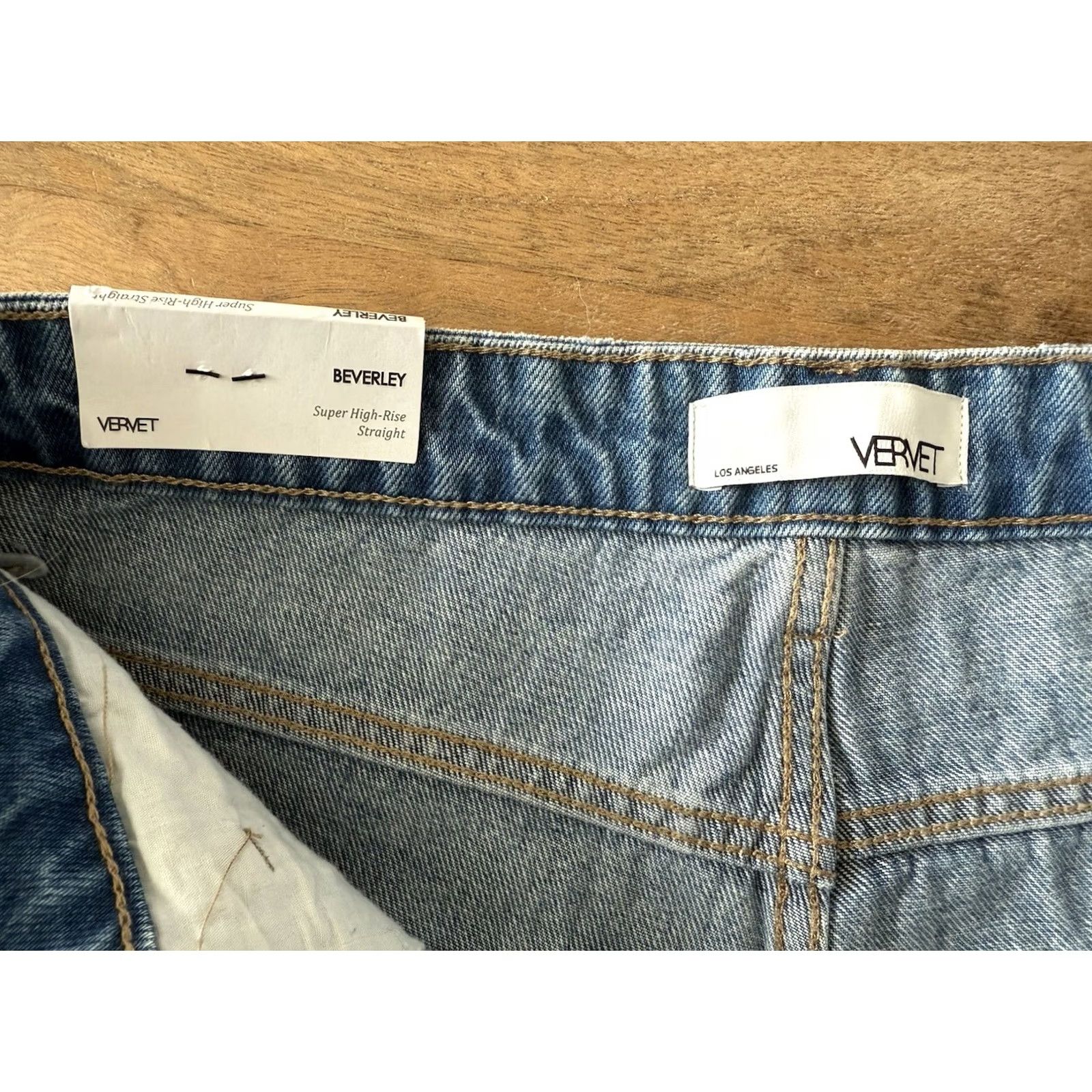 Vintage Vervet Jeans Womens 28 Distressed Light Wash 5-Pocket High Rise Straight Denim Blue Size 28" / US 6 / IT 42 - 3 Thumbnail