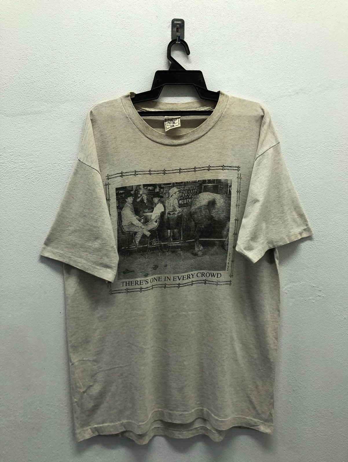 Vintage Vintage Alore There's One In Every Crowd Made In Usa T-Shirt Size US XL / EU 56 / 4 - 1 Thumbnail