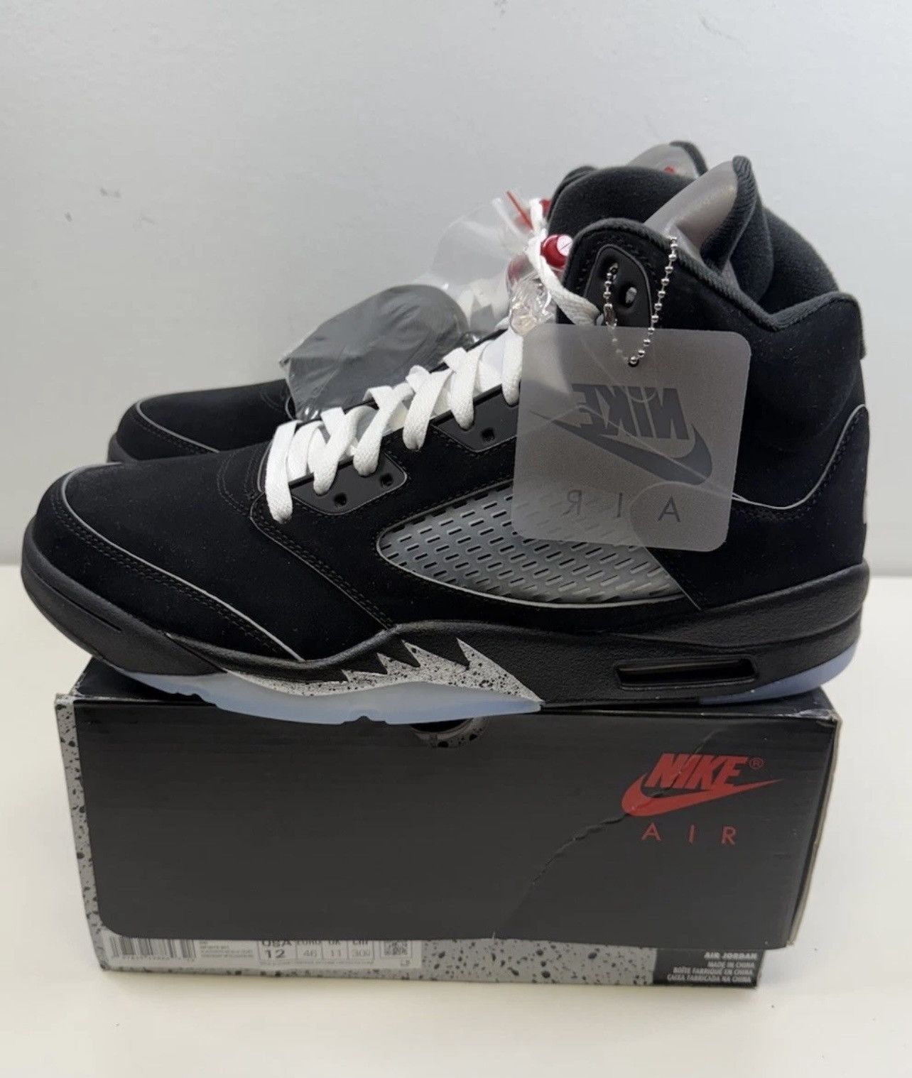 Jordan Brand Jordan 5 retro black metallic Sz 12 Size US 12 / EU 45 - 6 Thumbnail