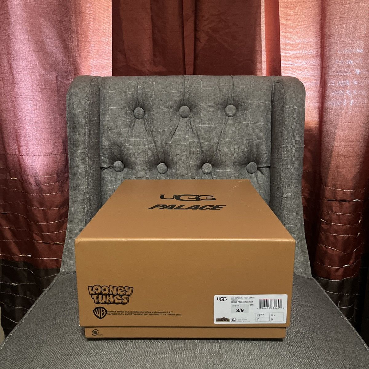 Palace × Ugg Ugg x Palace Tasman Slipper Chestnut “Looney Tunes” Size US 8 / EU 41 - 8 Thumbnail