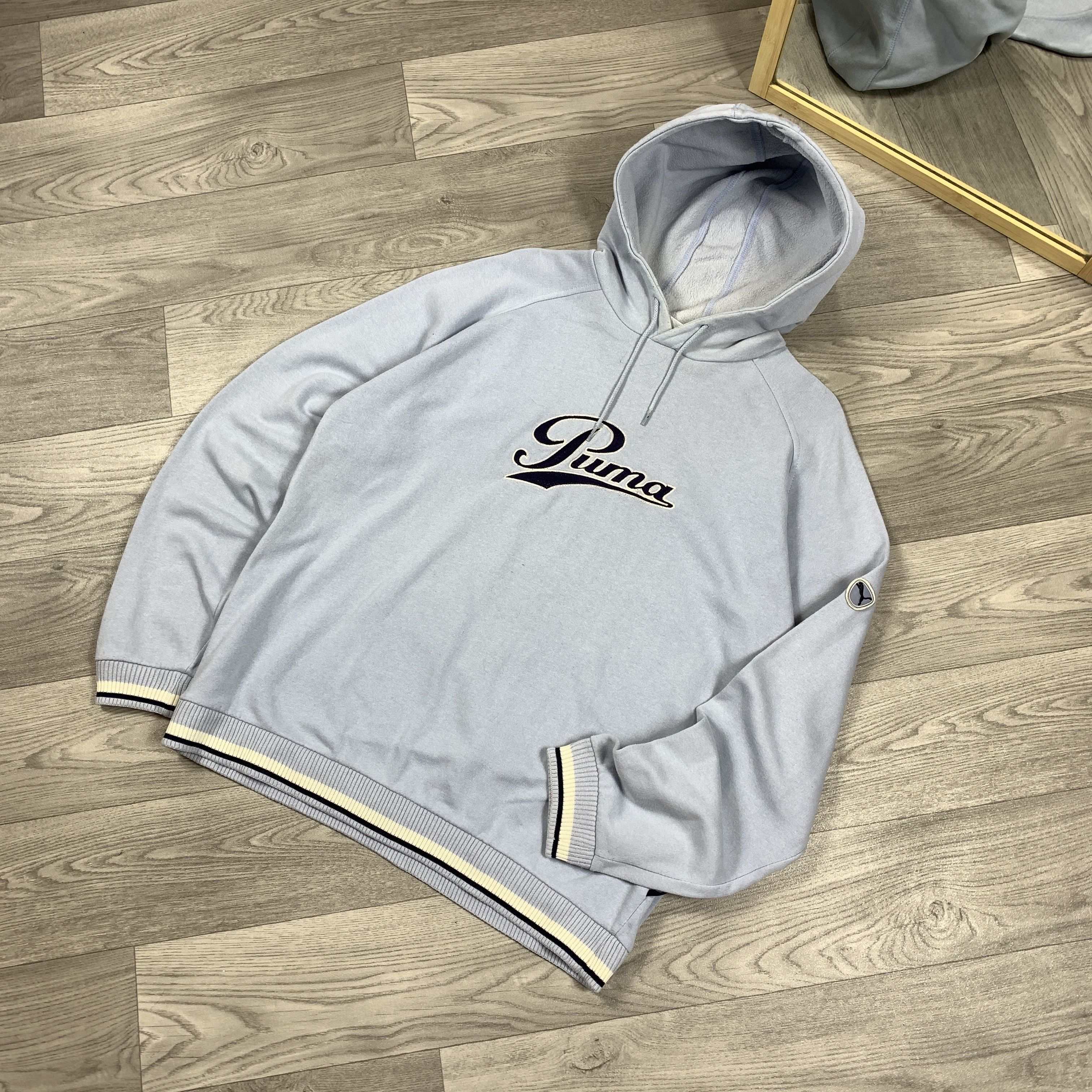 Puma Vintage Puma 90s Baby Blue Embroidered Hoodie Sweat L Size US L / EU 52-54 / 3 - 2 Thumbnail