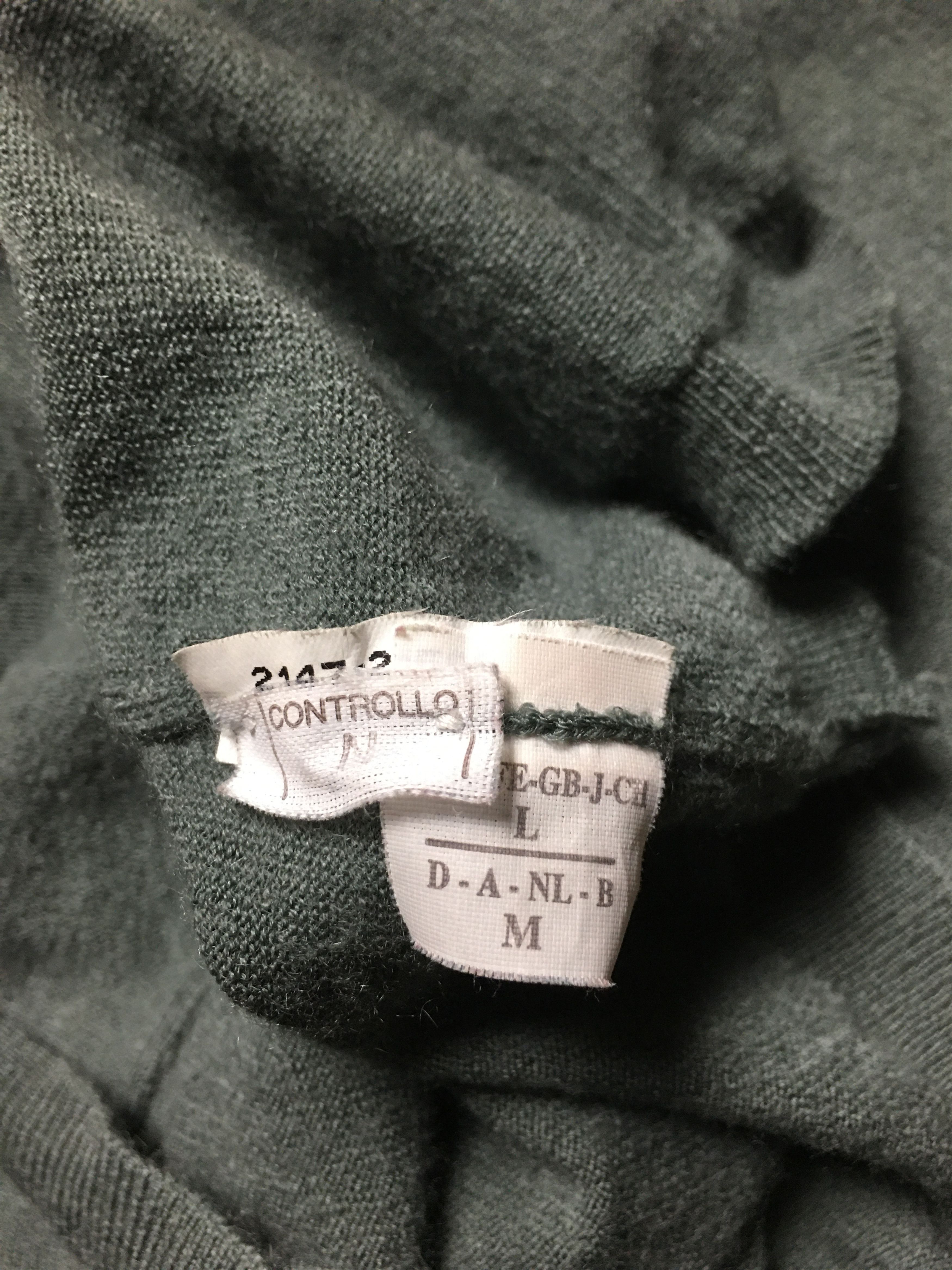 Brunello Cucinelli Brunello Cucinelli Cashmere V-Neck Sweater EU M/ US L Size L / US 10 / IT 46 - 13 Thumbnail