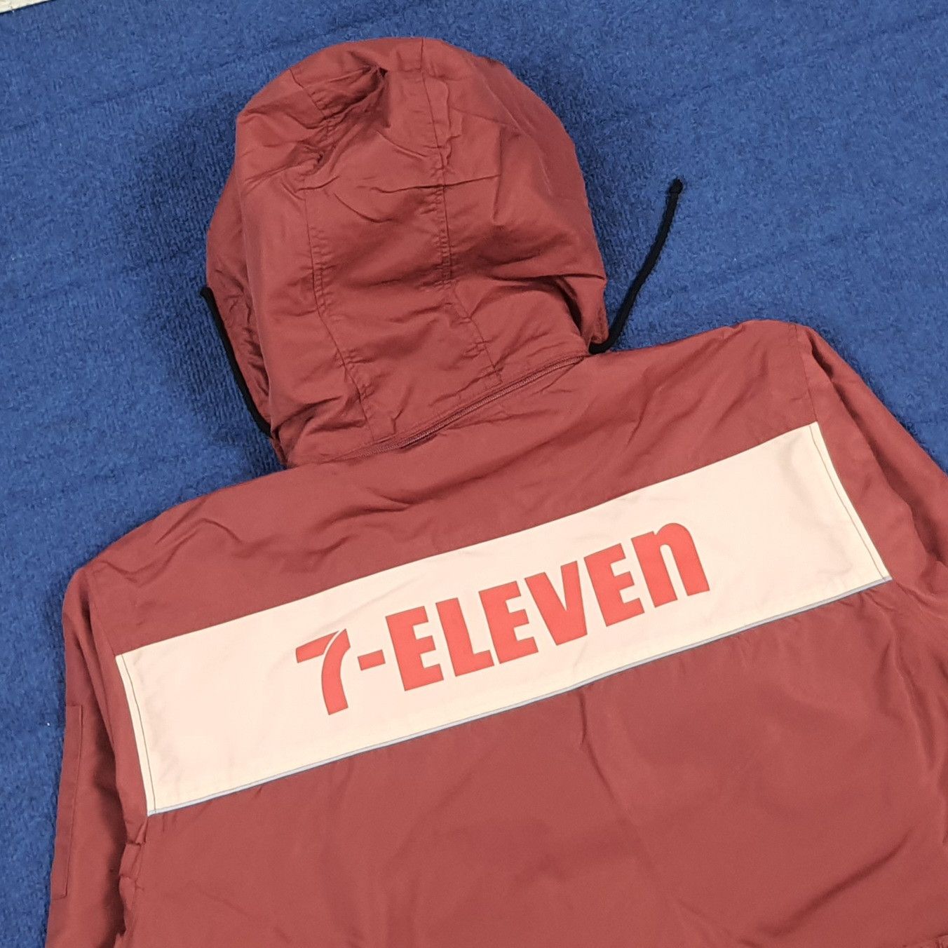 Japanese Brand Vintage 7 Eleven Japan Staff Outerwear Jacket C300N30 Size US XL / EU 56 / 4 - 2 Thumbnail