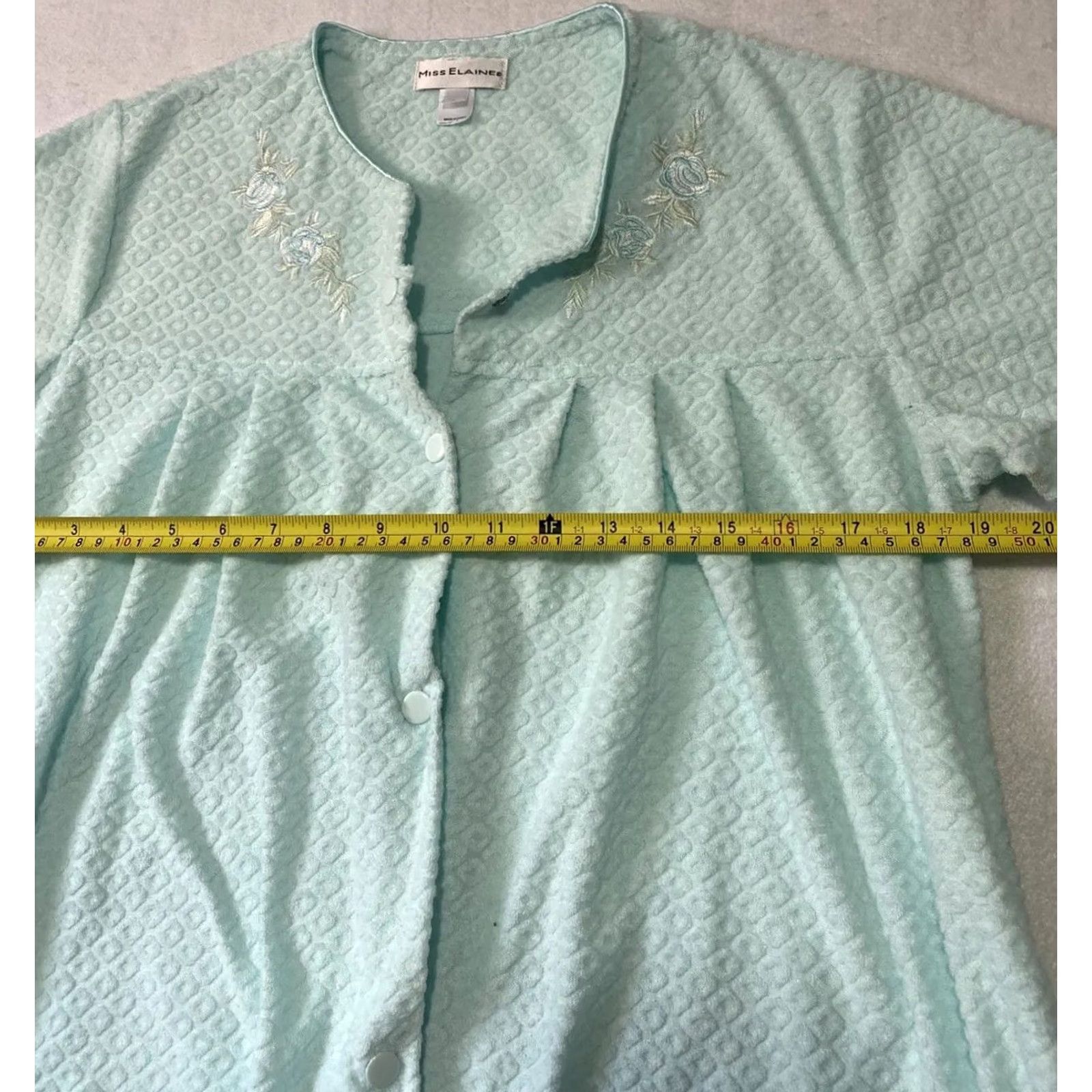 Vintage Miss Elaine Nightgown Women's S Light Green Short Sleeve Knit Embroidered Button Gown Size 28" / US 6 / IT 42 - 5 Thumbnail