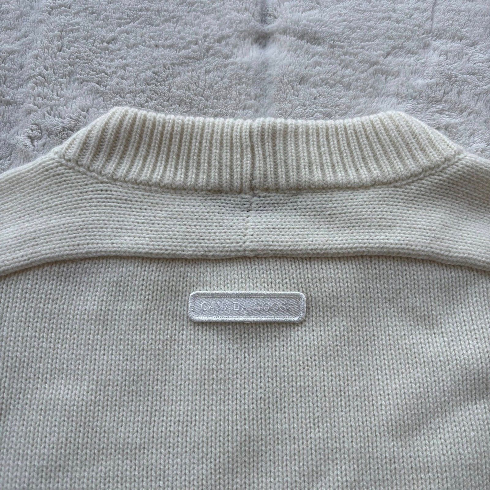 Canada Goose Canada Goose Northstar White Baysville Knit Sweater - Small Size S / US 4 / IT 40 - 4 Thumbnail