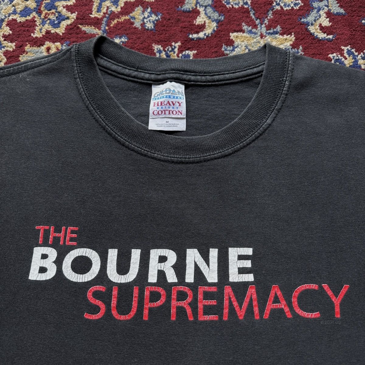 2004 The Bourne Supremacy spy movie film promo tee y2k 00s