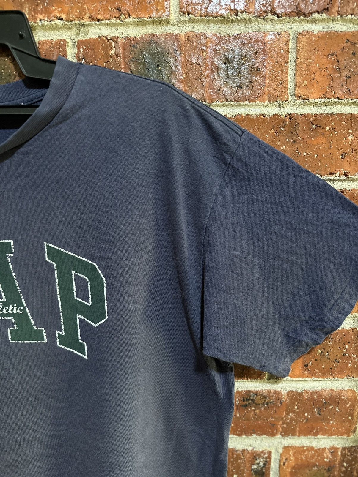 Gap Thrashed Vintage Gap Sun Faded Grunge Tee Size US L / EU 52-54 / 3 - 6 Thumbnail