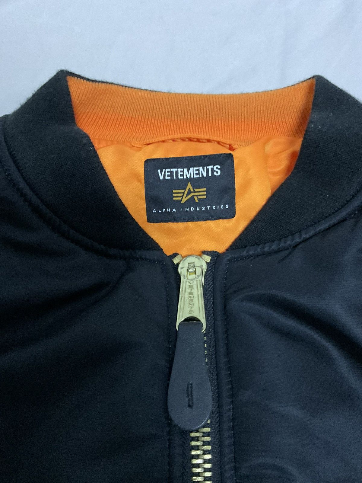 Vetements Vetements x alpha industry emoji buttons reversible bomber Size US XS / EU 42 / 0 - 14 Thumbnail