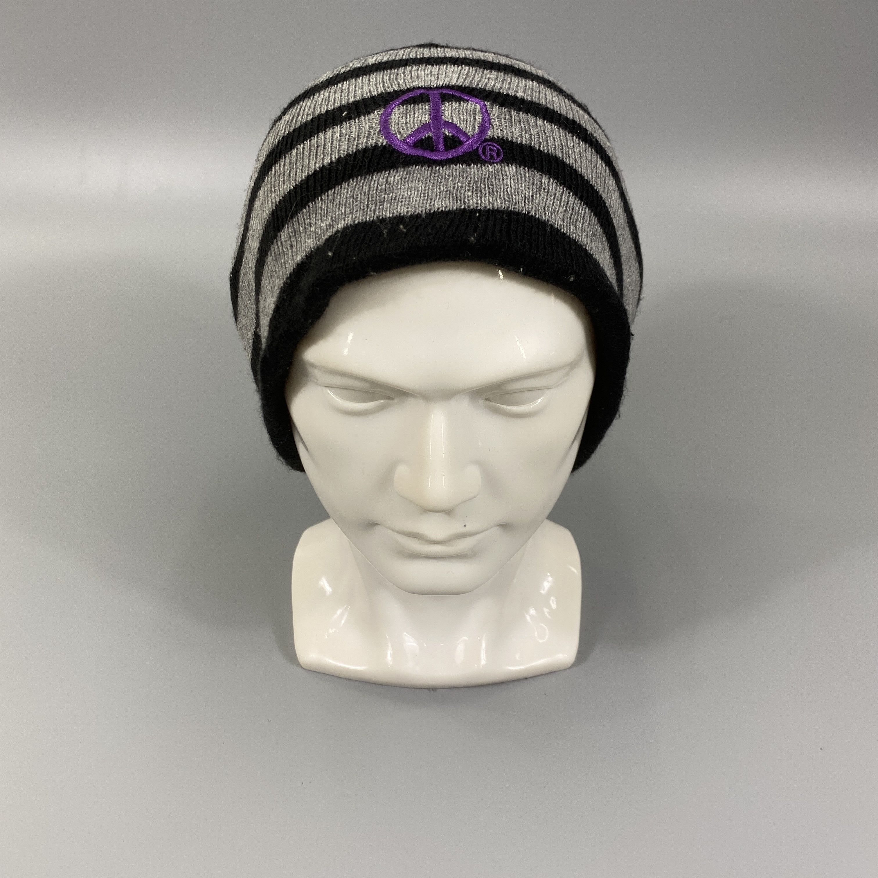Japanese Brand Peace Project Double Sided Beanie -BN746 Size ONE SIZE - 6 Thumbnail