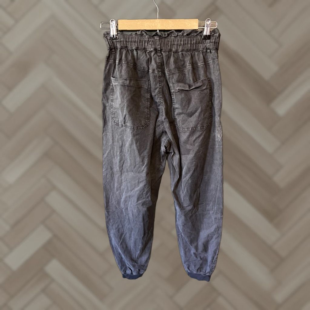 Zara Zara Sweatpants Womens Gray Cropped Jogger Size Small Size 28" / US 6 / IT 42 - 1 Thumbnail