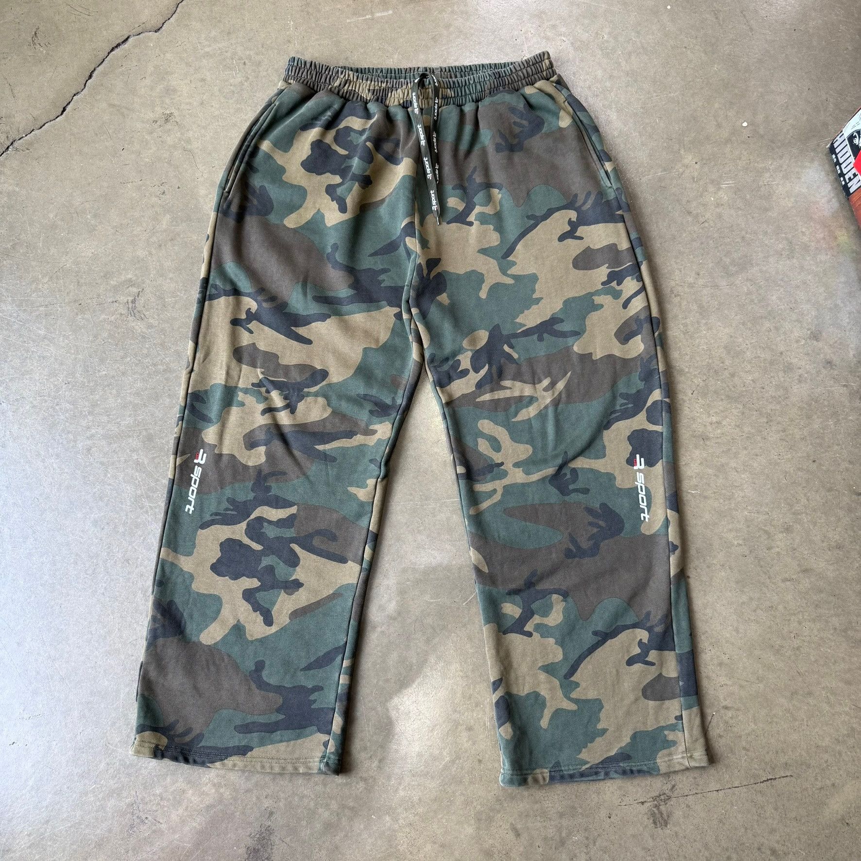 The GV Gallery Large - Raspberry Camo Pants Size US 36 / EU 52 - 1 Thumbnail
