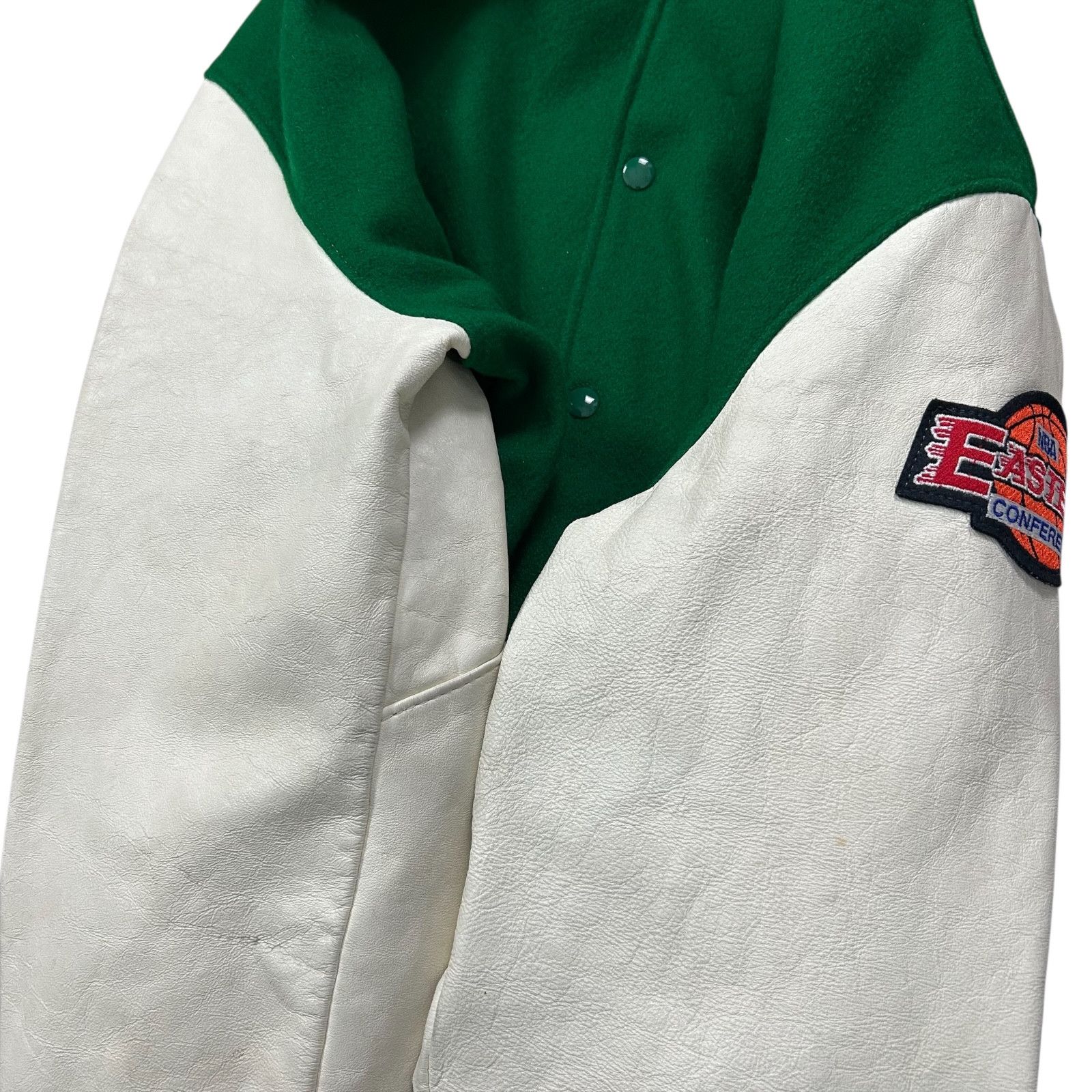 NBA VTG 90s BOSTON CELTICS DELONG VARSITY WOOL LEATHER JACKET Size US L / EU 52-54 / 3 - 11 Thumbnail
