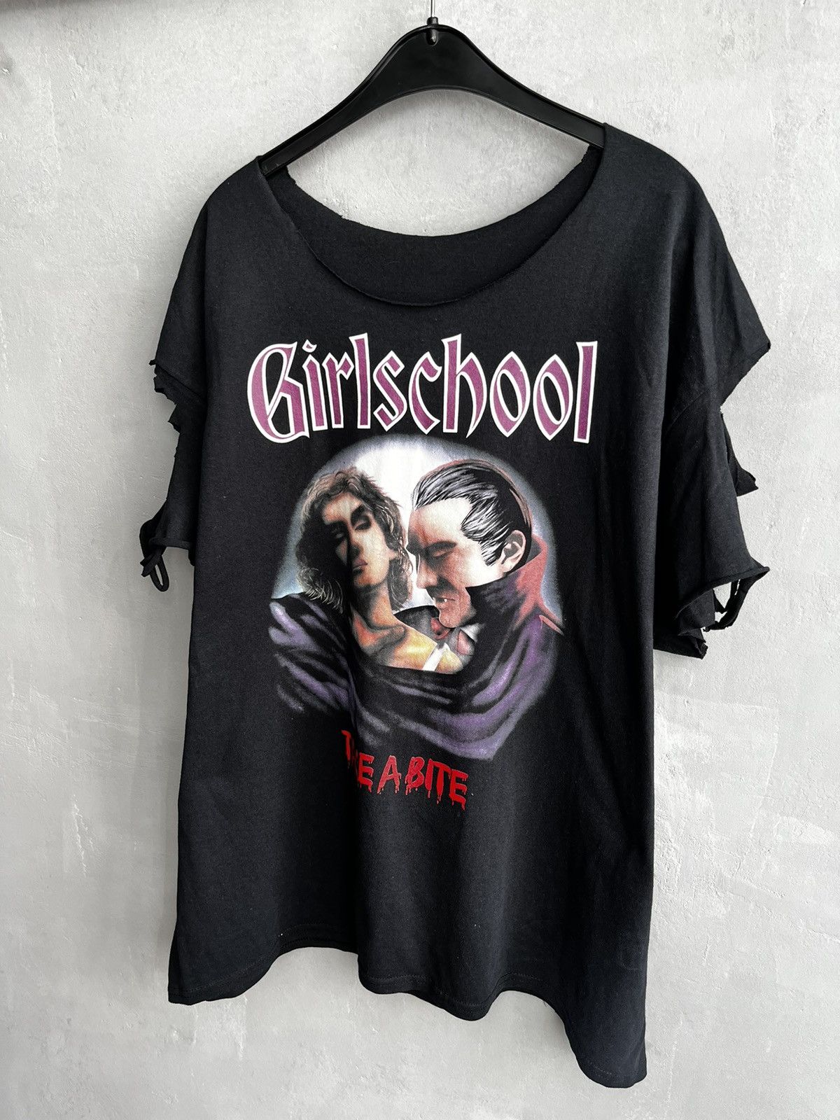 Band Tees girlschool rock band Size US XL / EU 56 / 4 - 1 Thumbnail
