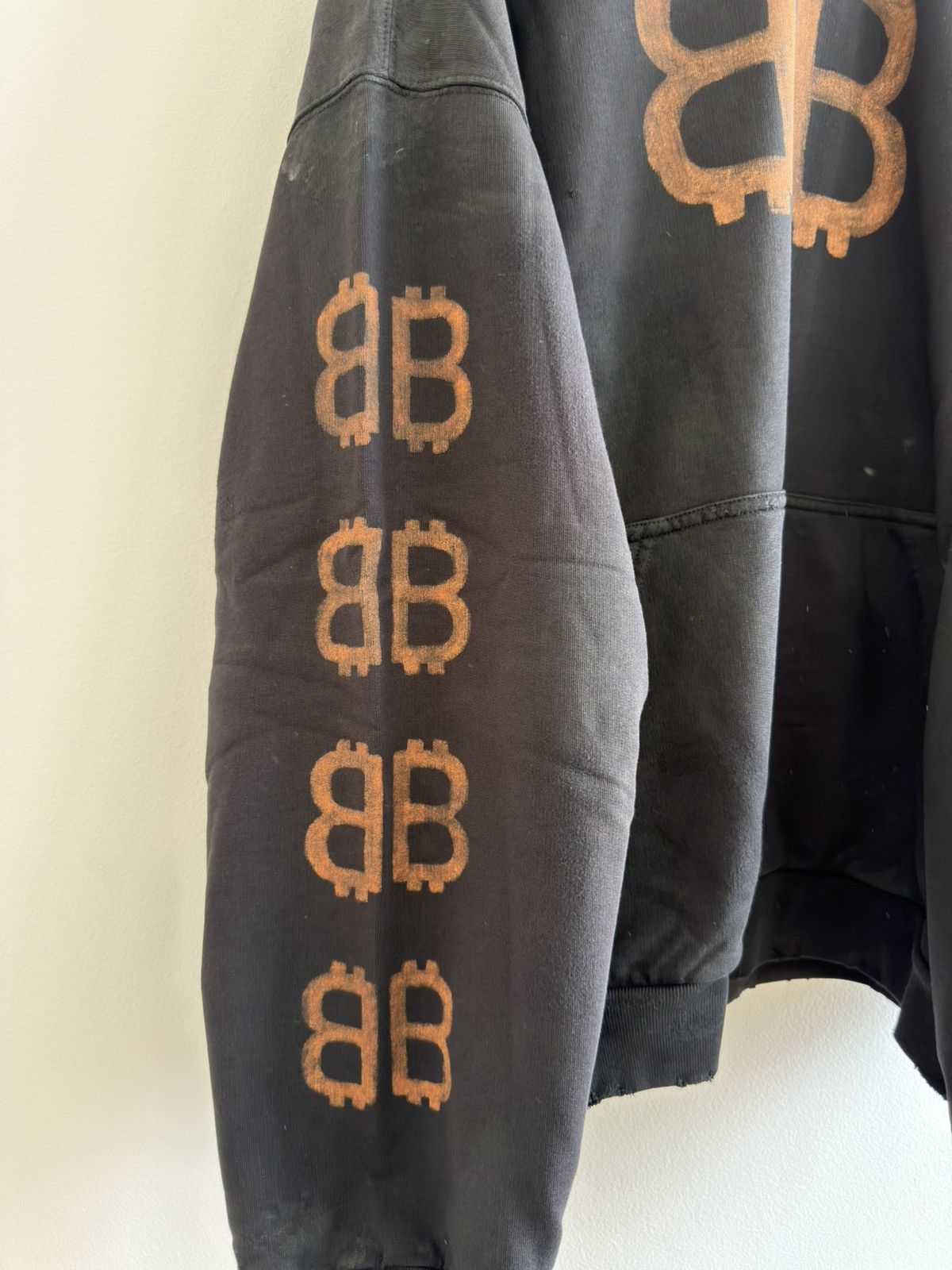 Balenciaga *RARE* BALENCIAGA DEMNA DISTRESSED BITCOIN HOODIE XXL BOXY Size US XXL / EU 58 / 5 - 3 Thumbnail