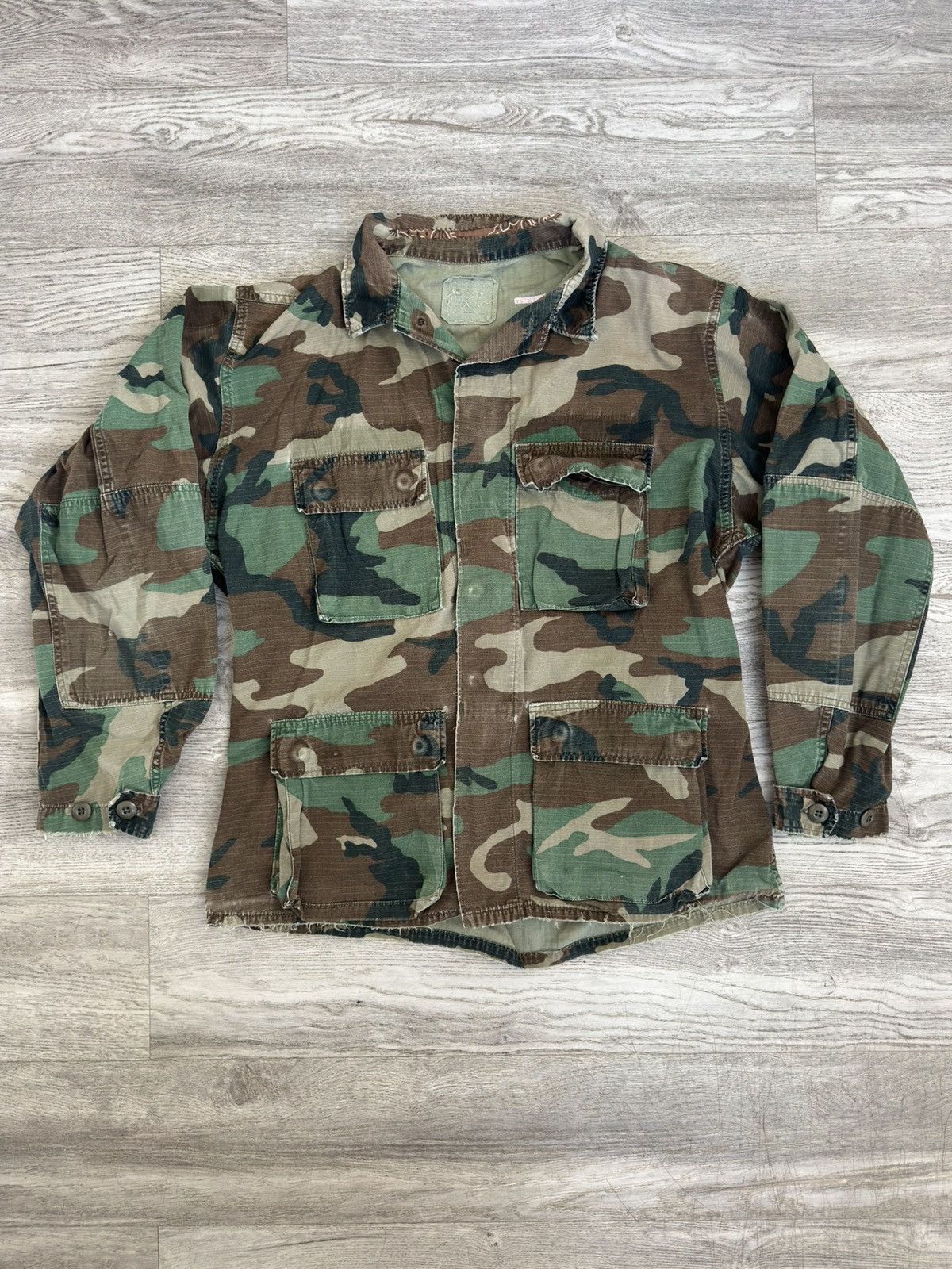 Vintage 70s US Army Ripstop Camo BDU Jacket - Sun Faded & Distressed Size US M / EU 48-50 / 2 - 1 Thumbnail